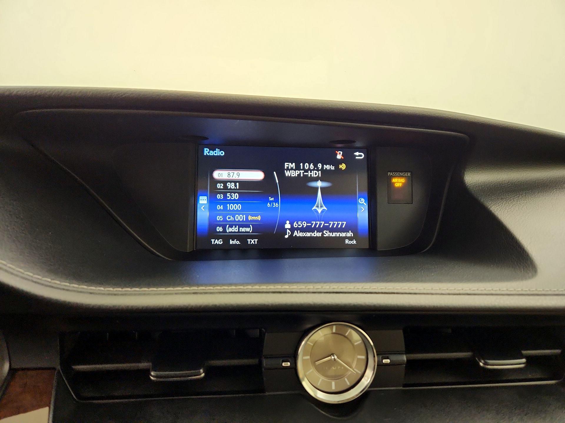 Thumbnail: 2015 Lexus ES - 15