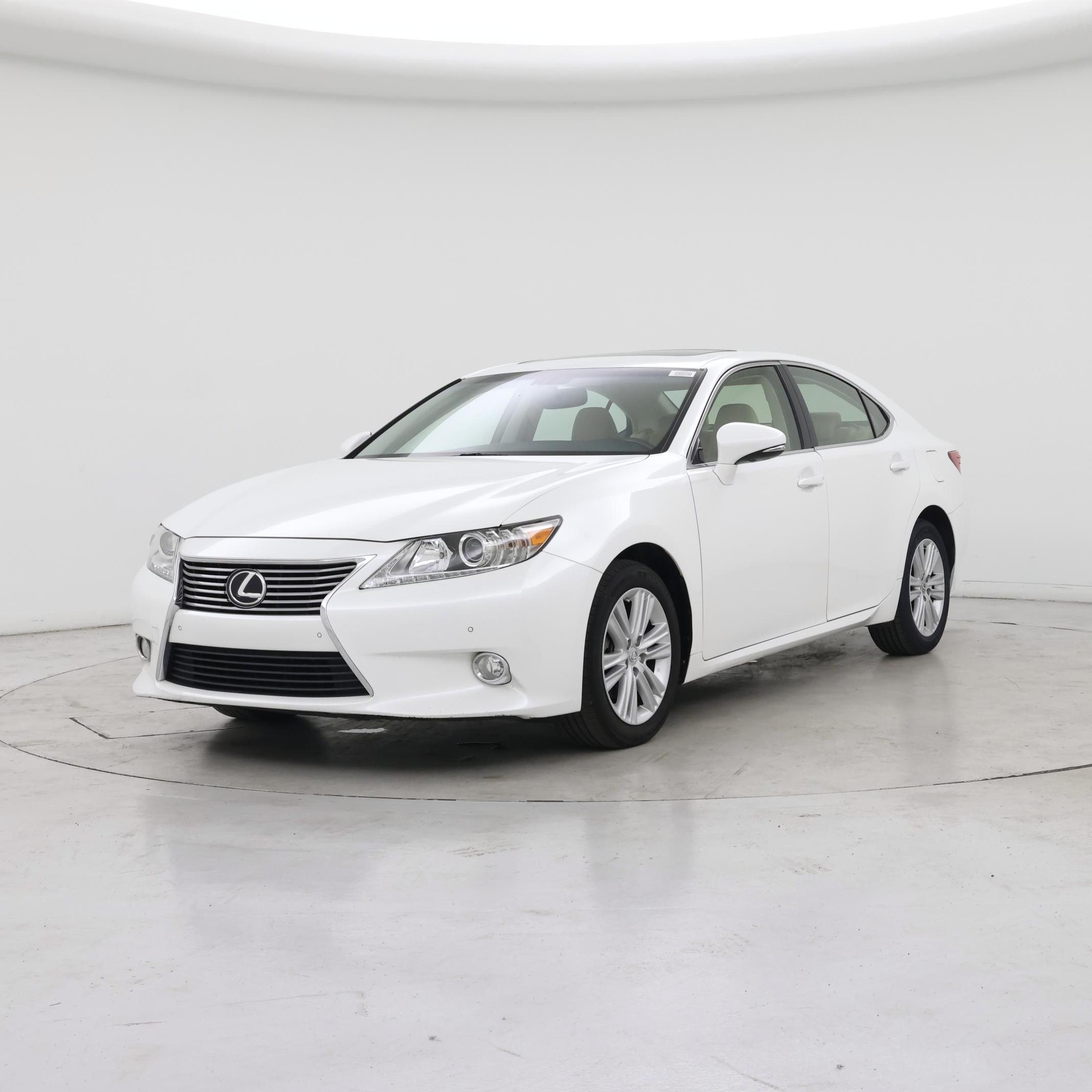 Thumbnail: 2015 Lexus ES - 4