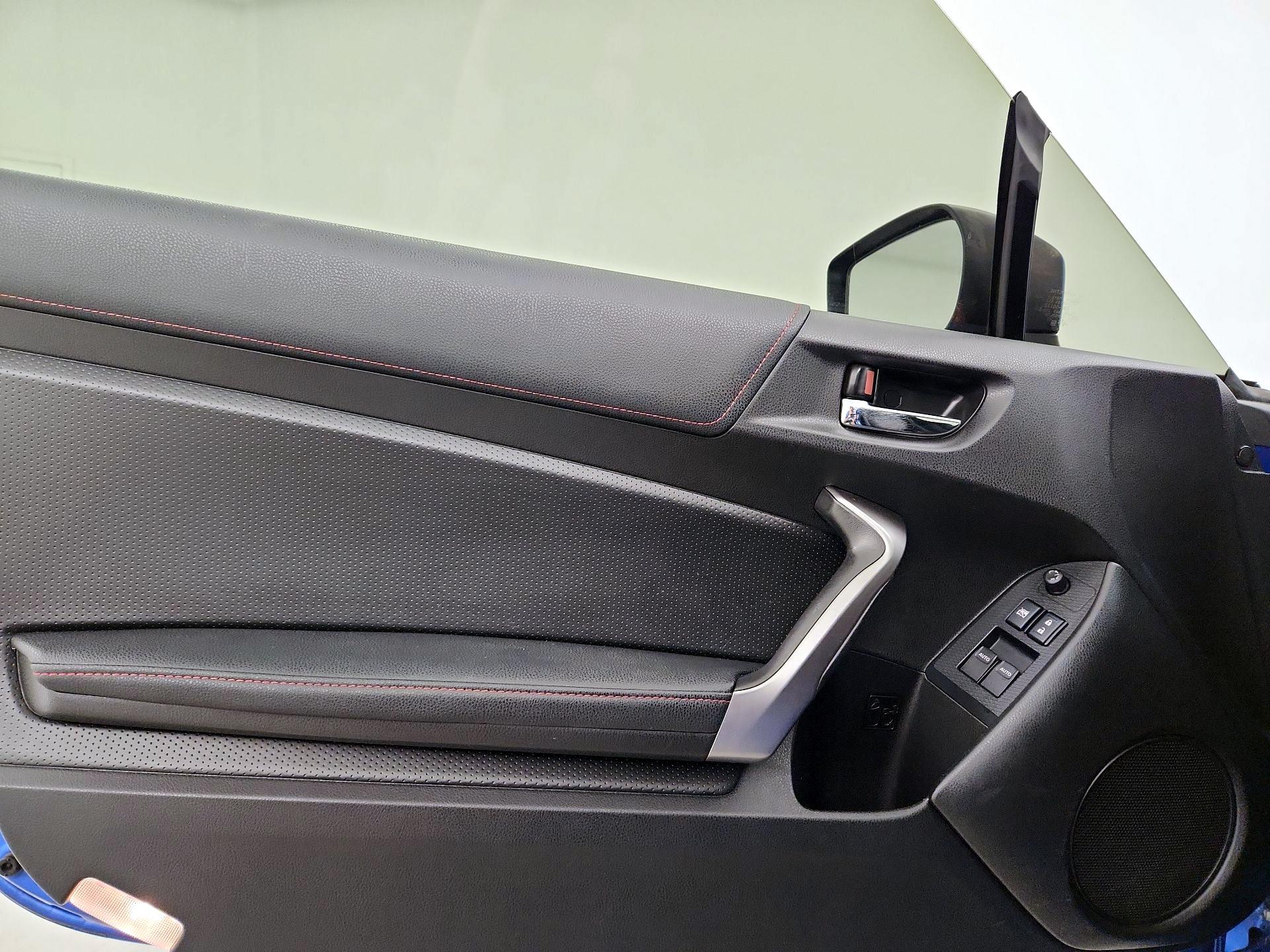 Thumbnail: 2014 Subaru BRZ - 12