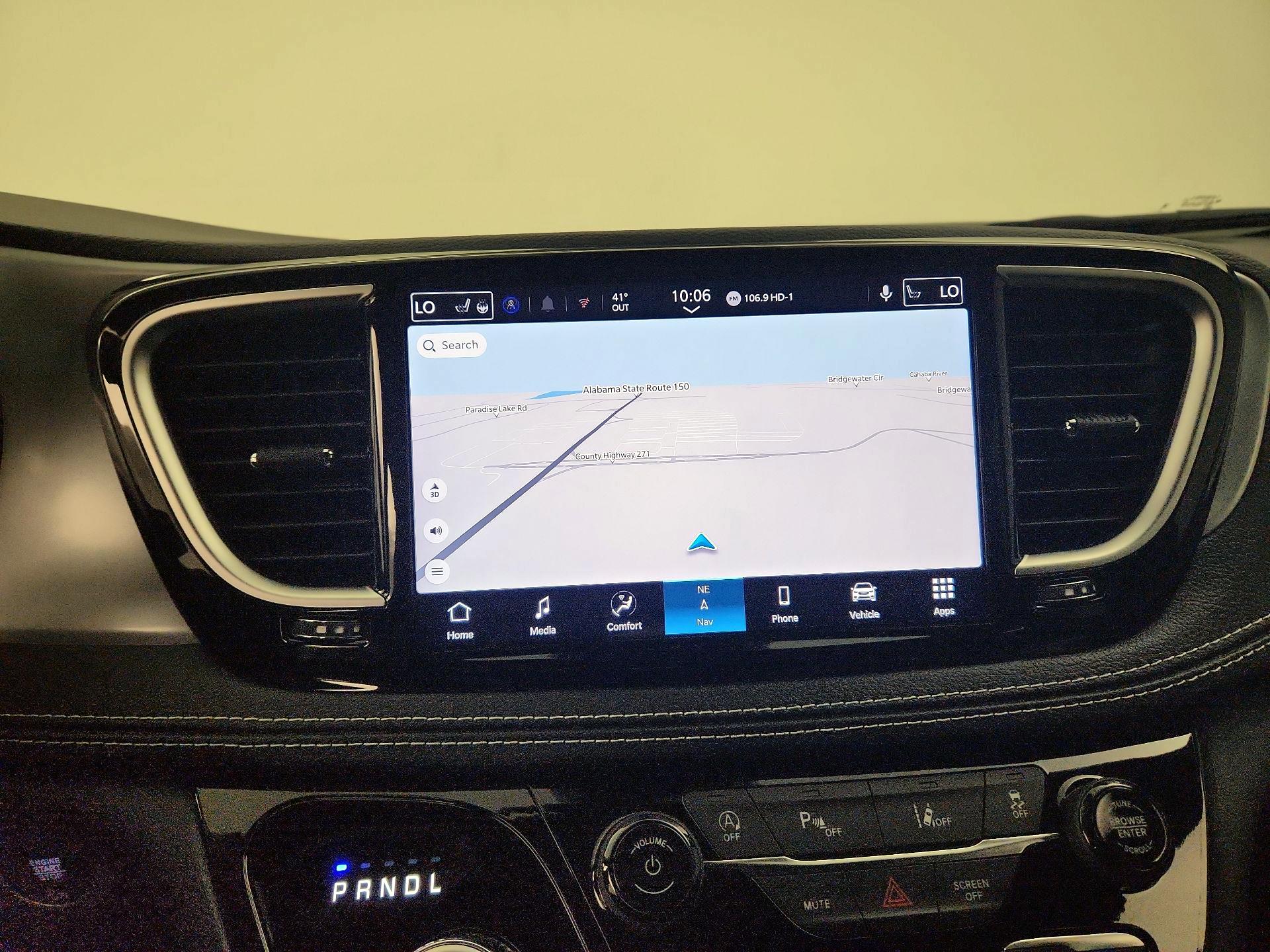 Thumbnail: 2026 Chrysler Pacifica - 14