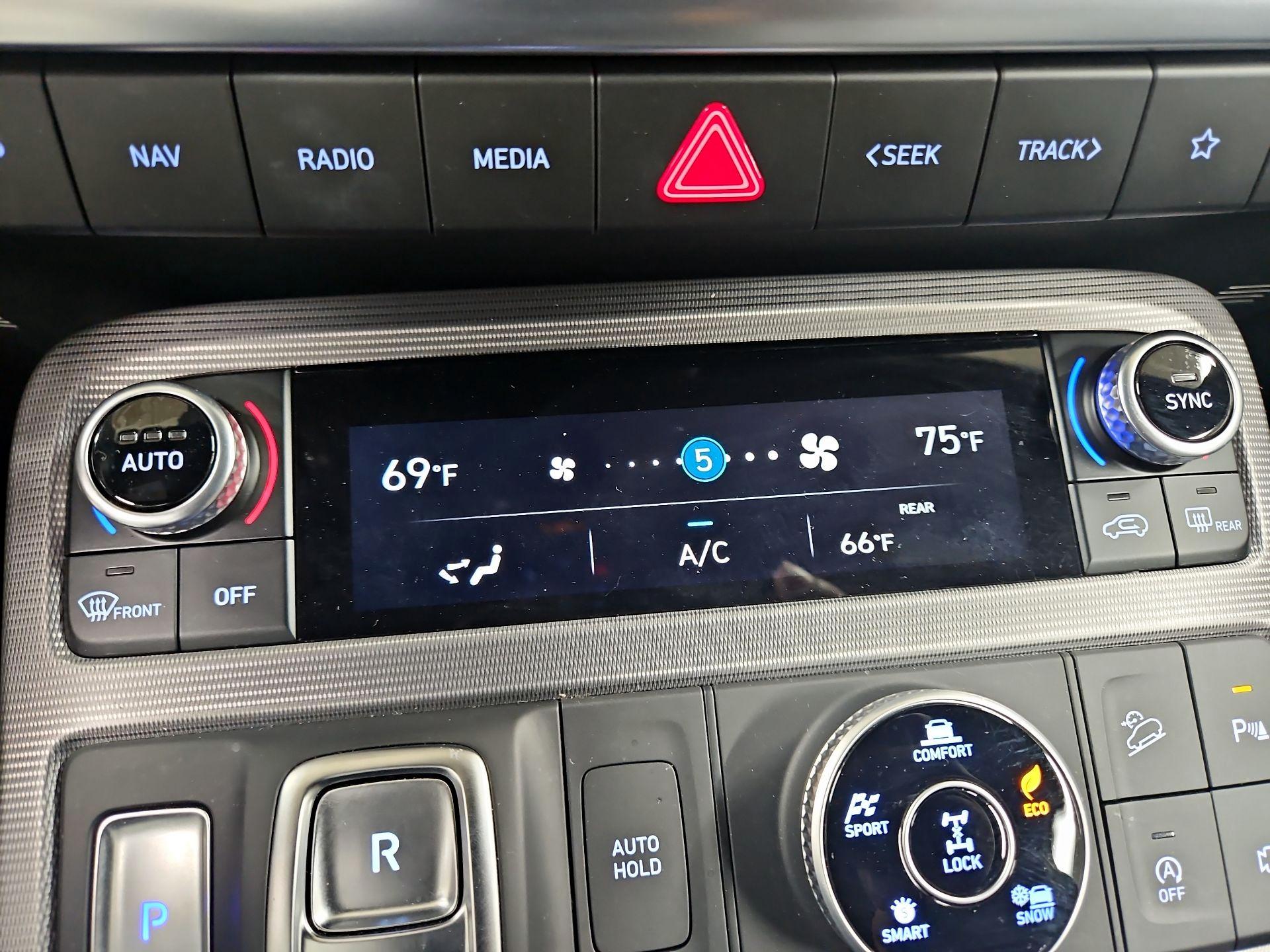 Thumbnail: 2023 Hyundai Palisade - 16