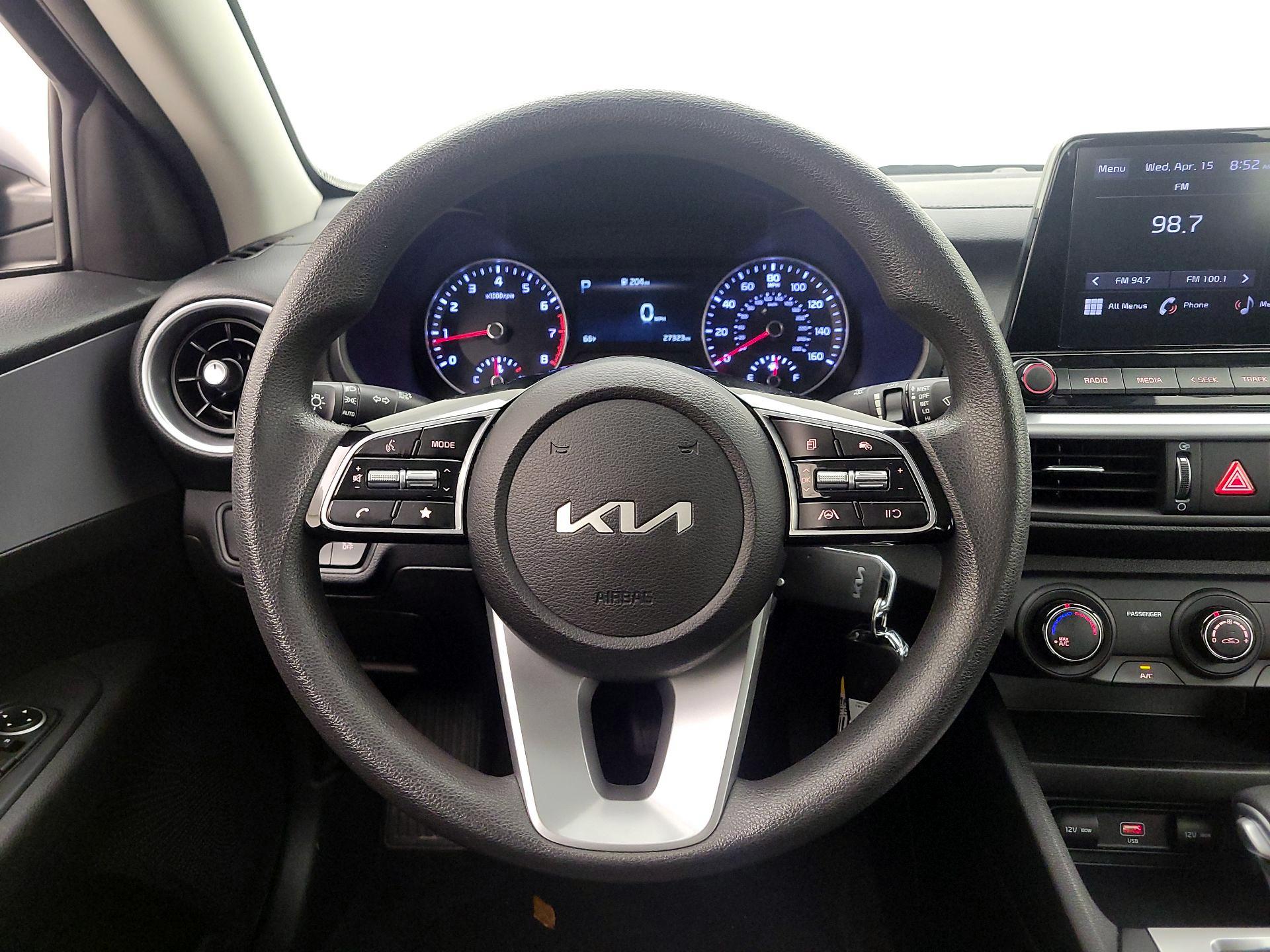 Thumbnail: 2023 Kia Forte - 10