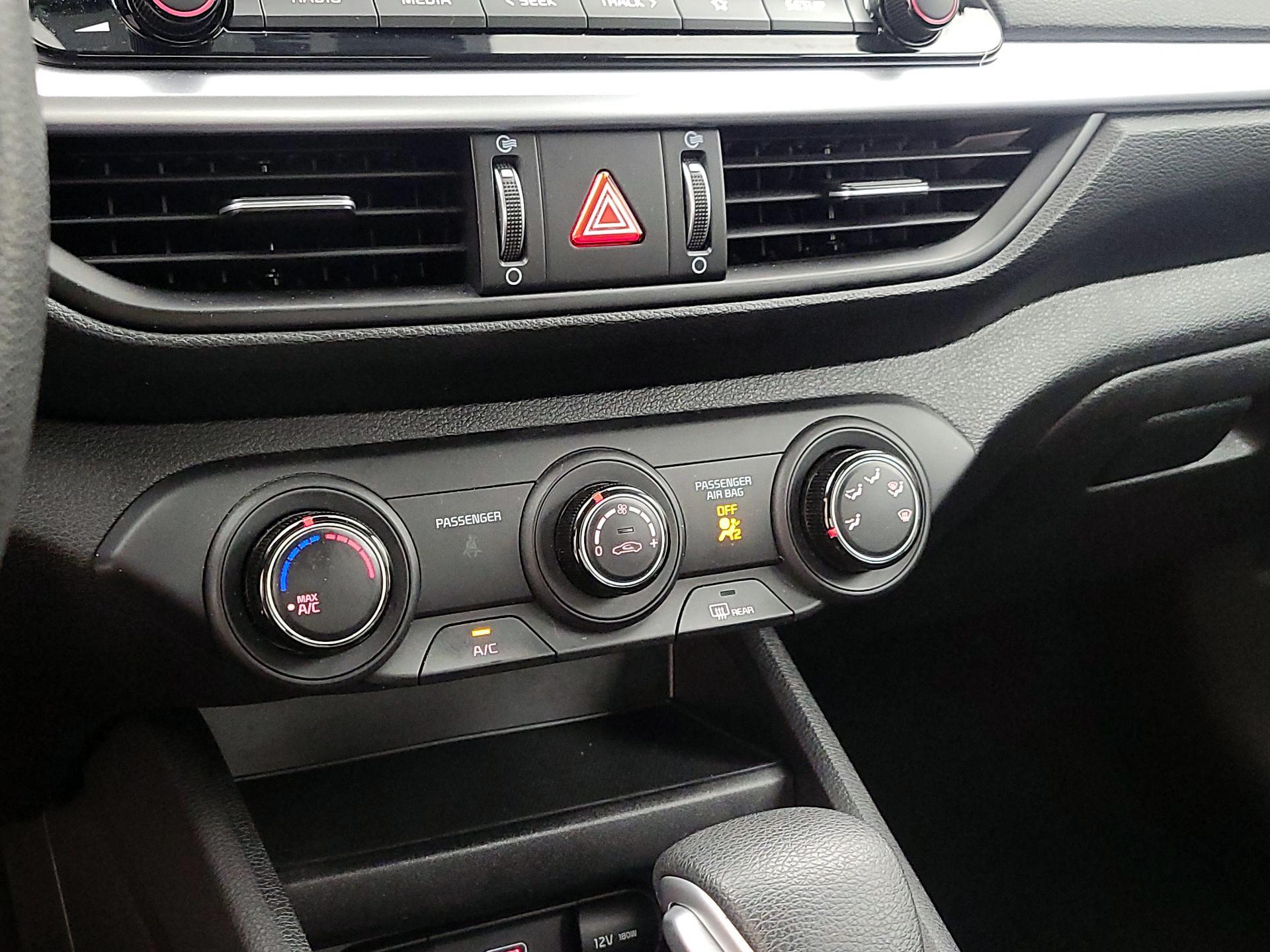 Thumbnail: 2023 Kia Forte - 16