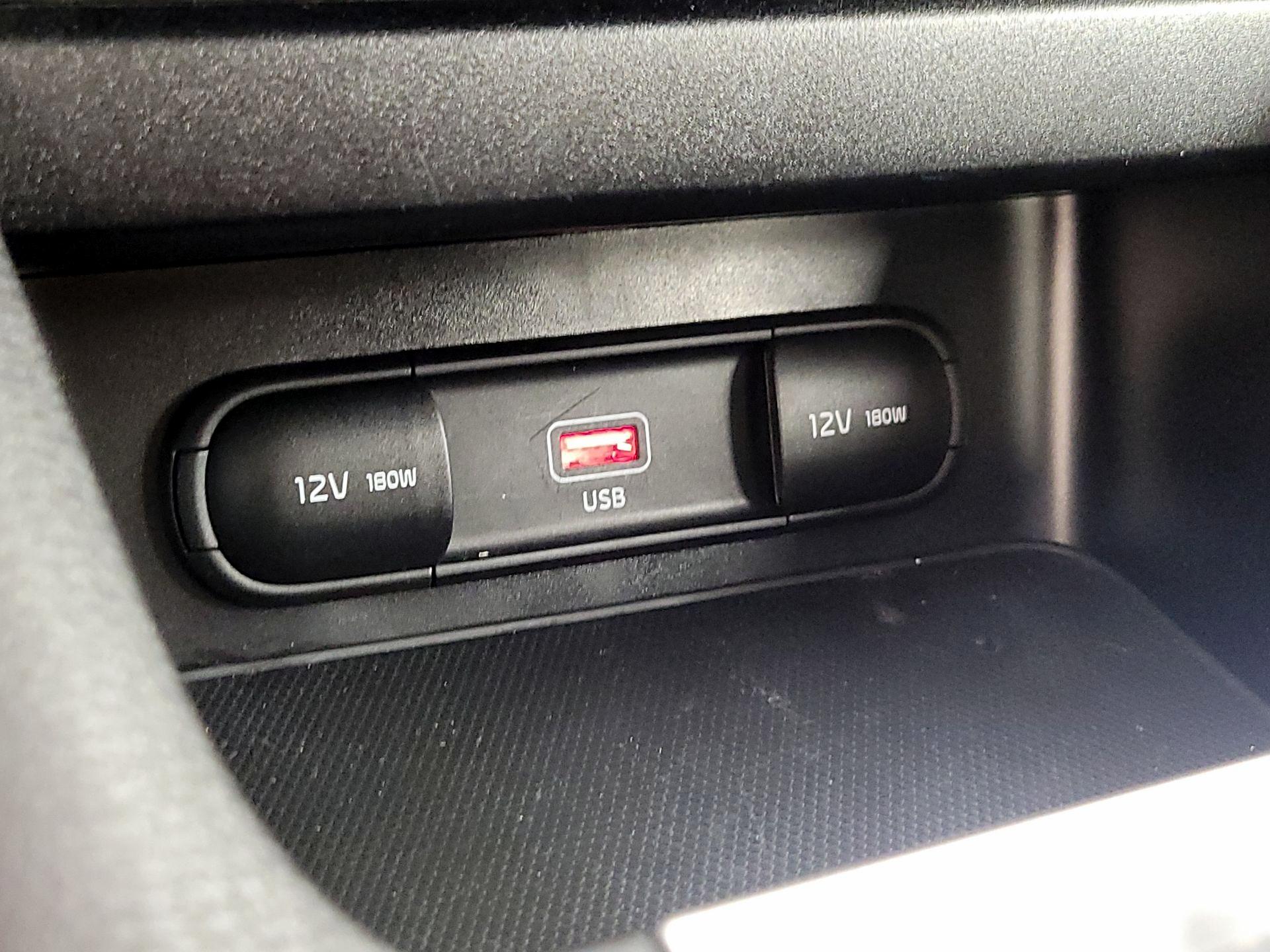 Thumbnail: 2023 Kia Forte - 18