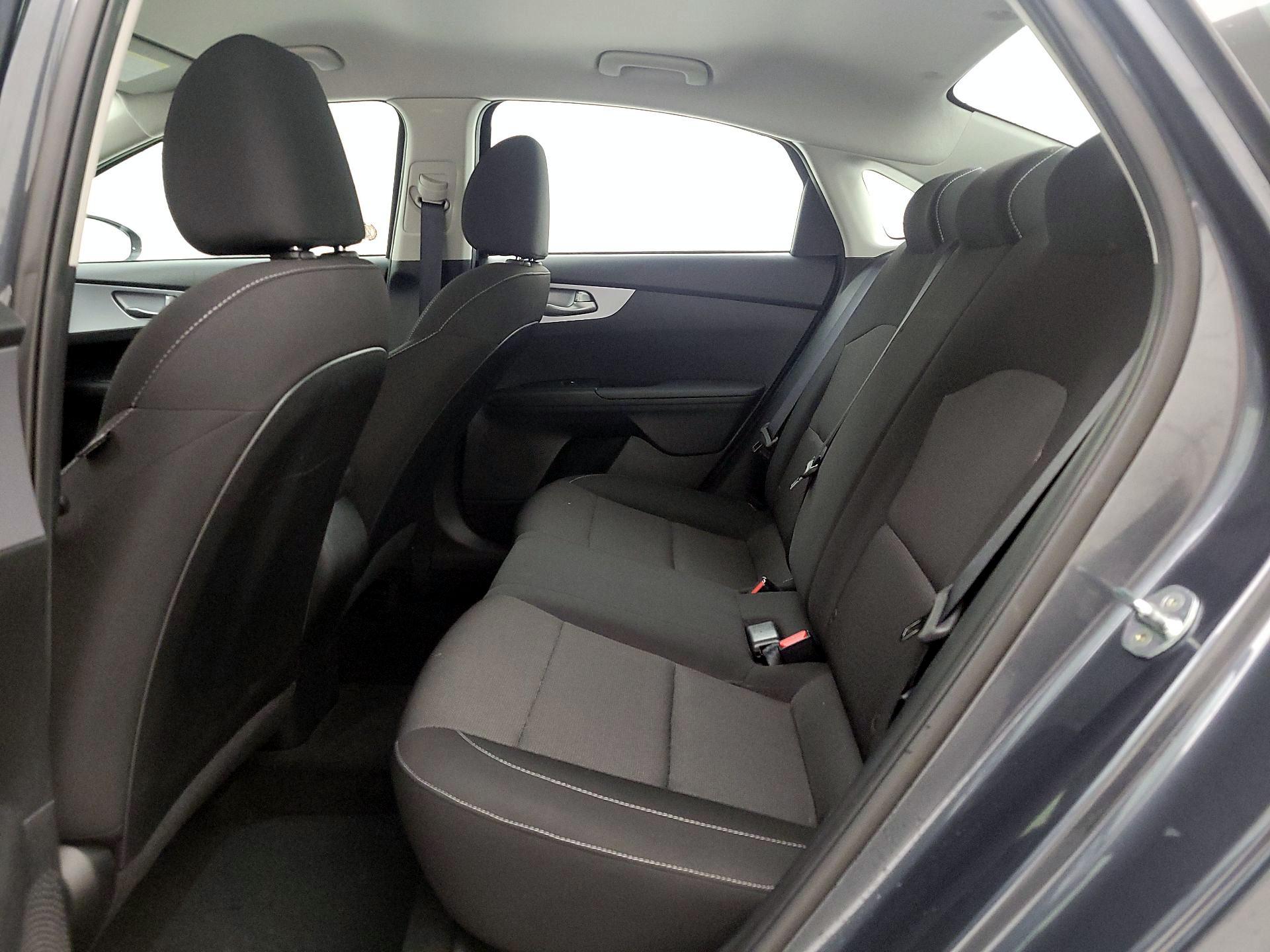 Thumbnail: 2023 Kia Forte - 19