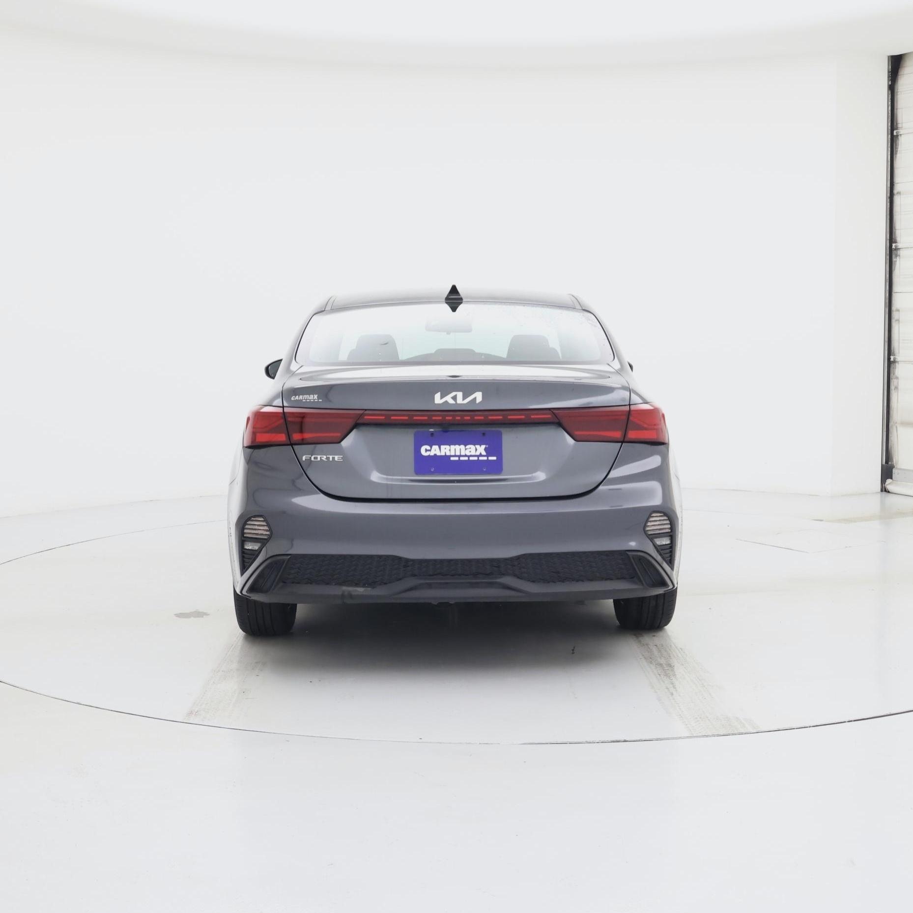 Thumbnail: 2023 Kia Forte - 6