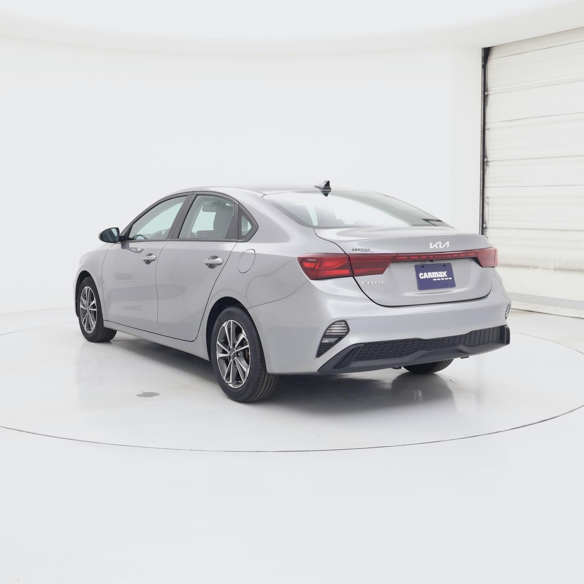 Thumbnail: 2023 Kia Forte - 2