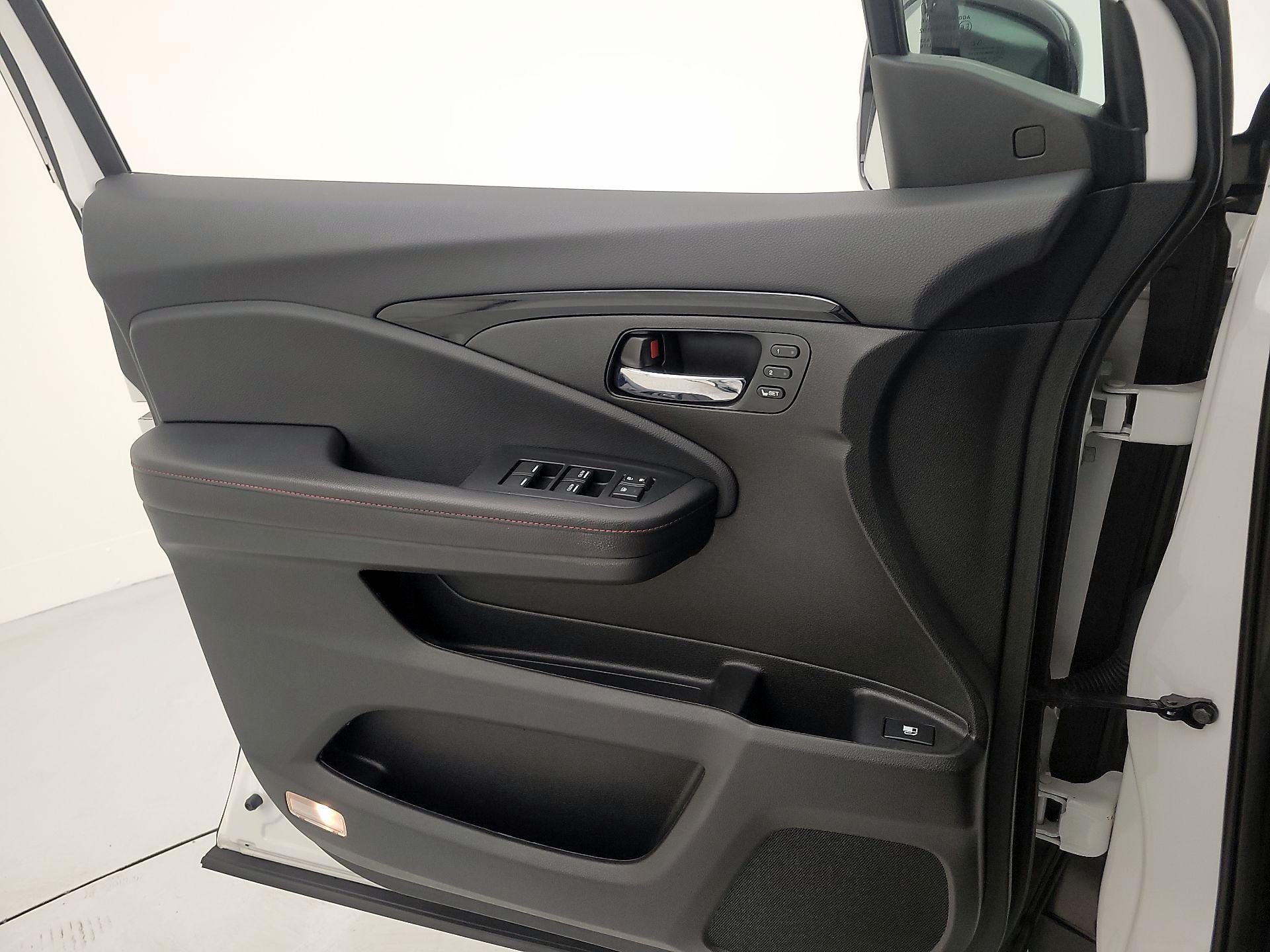 Thumbnail: 2023 Honda Ridgeline - 12