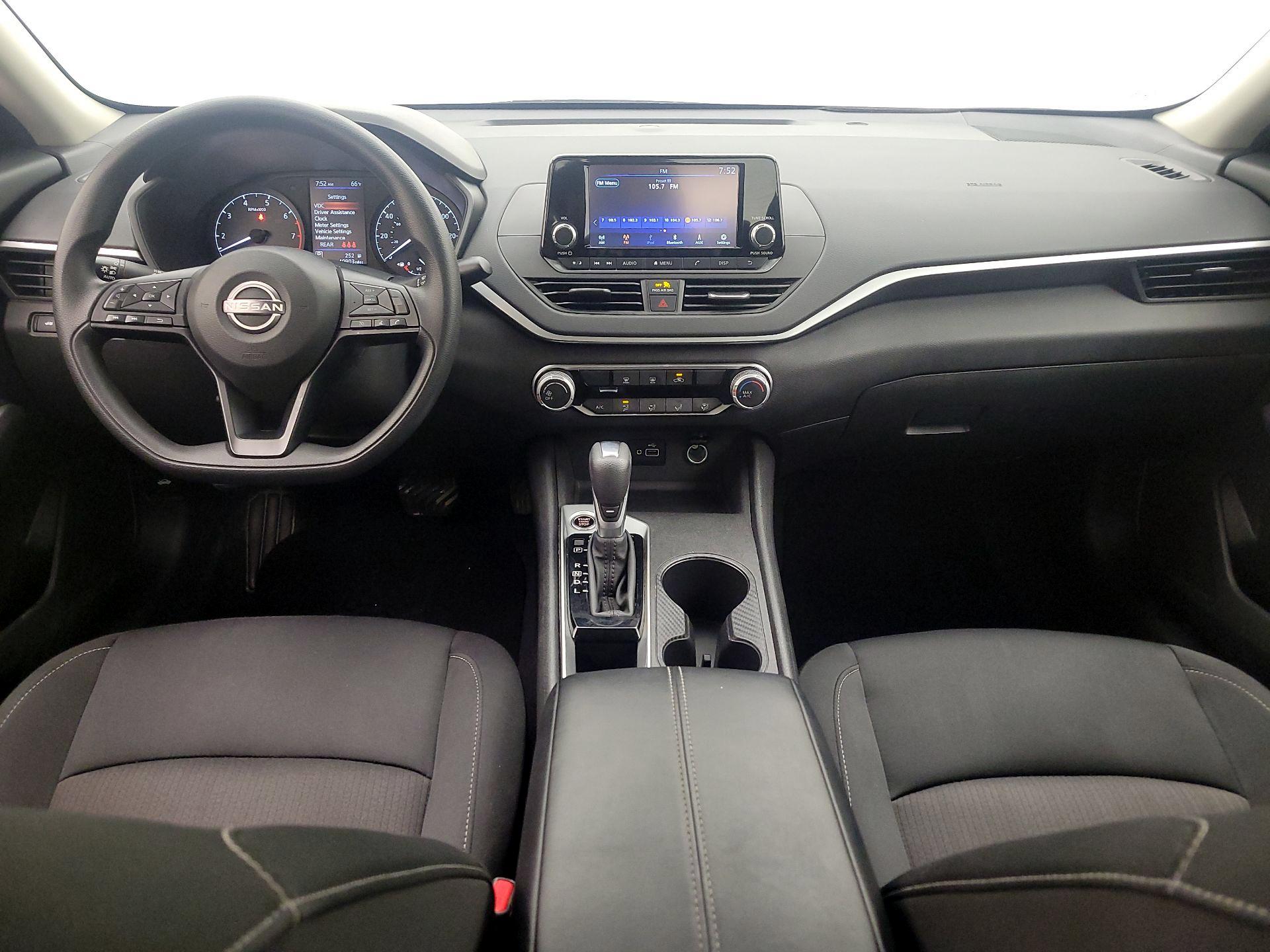 Thumbnail: 2024 Nissan Altima - 9