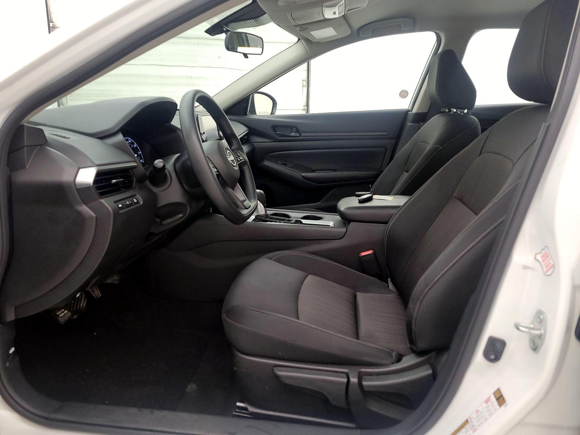 Thumbnail: 2024 Nissan Altima - 11