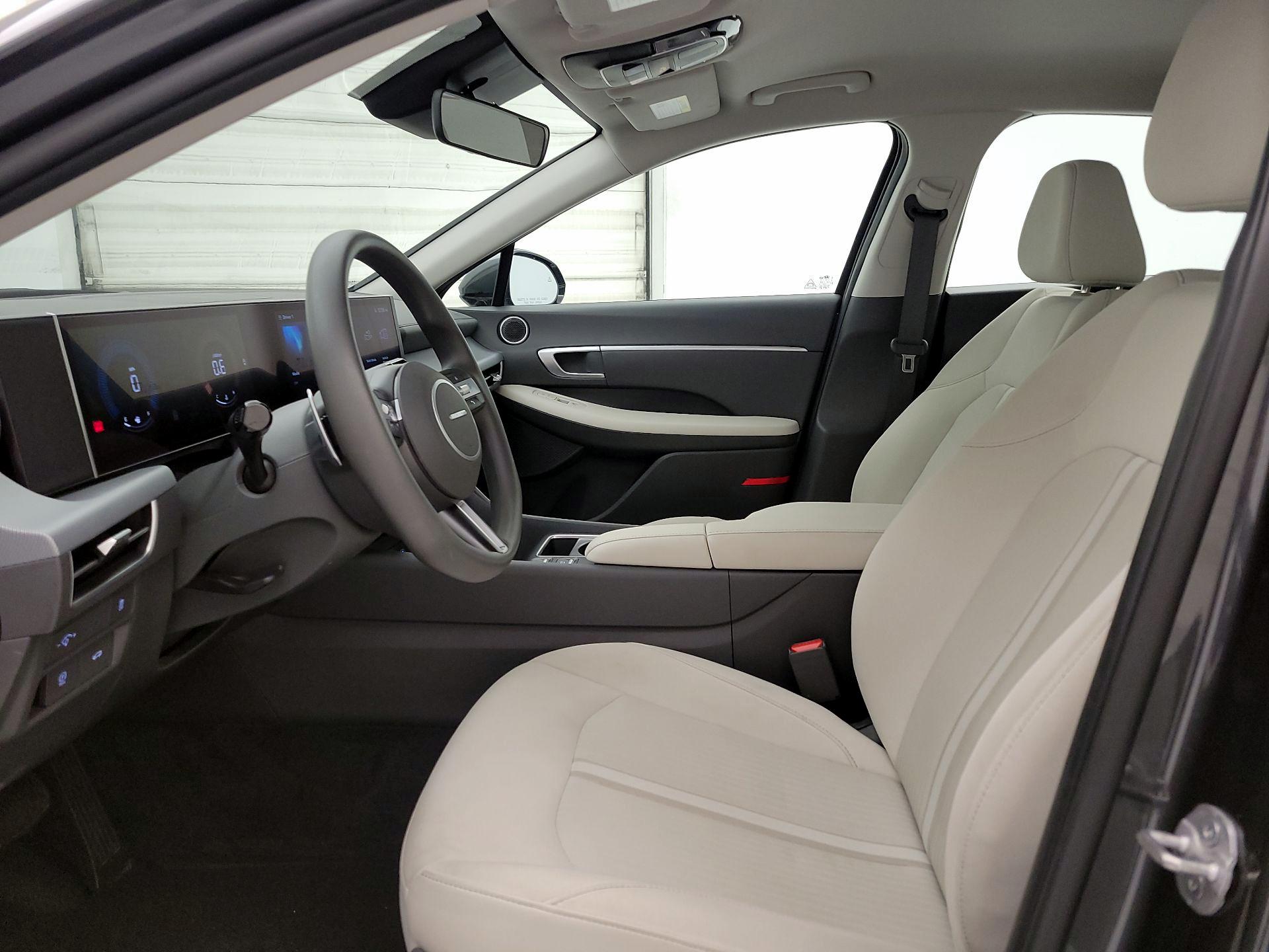 Thumbnail: 2025 Hyundai Sonata - 11