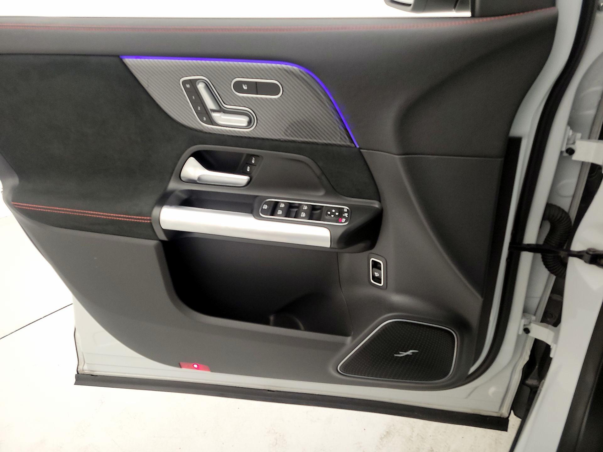 Thumbnail: 2023 Mercedes-Benz GLA - 12