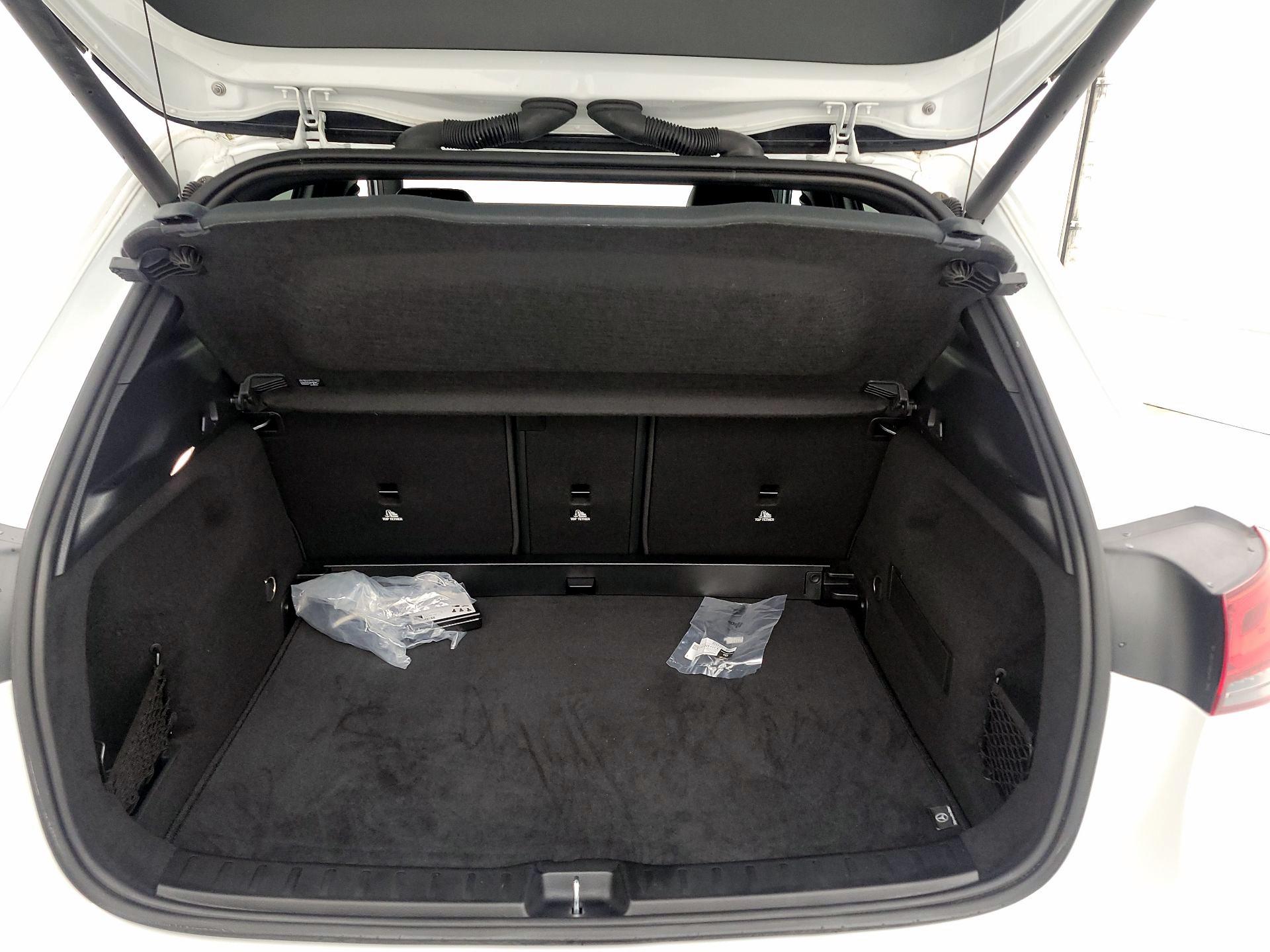 Thumbnail: 2023 Mercedes-Benz GLA - 20