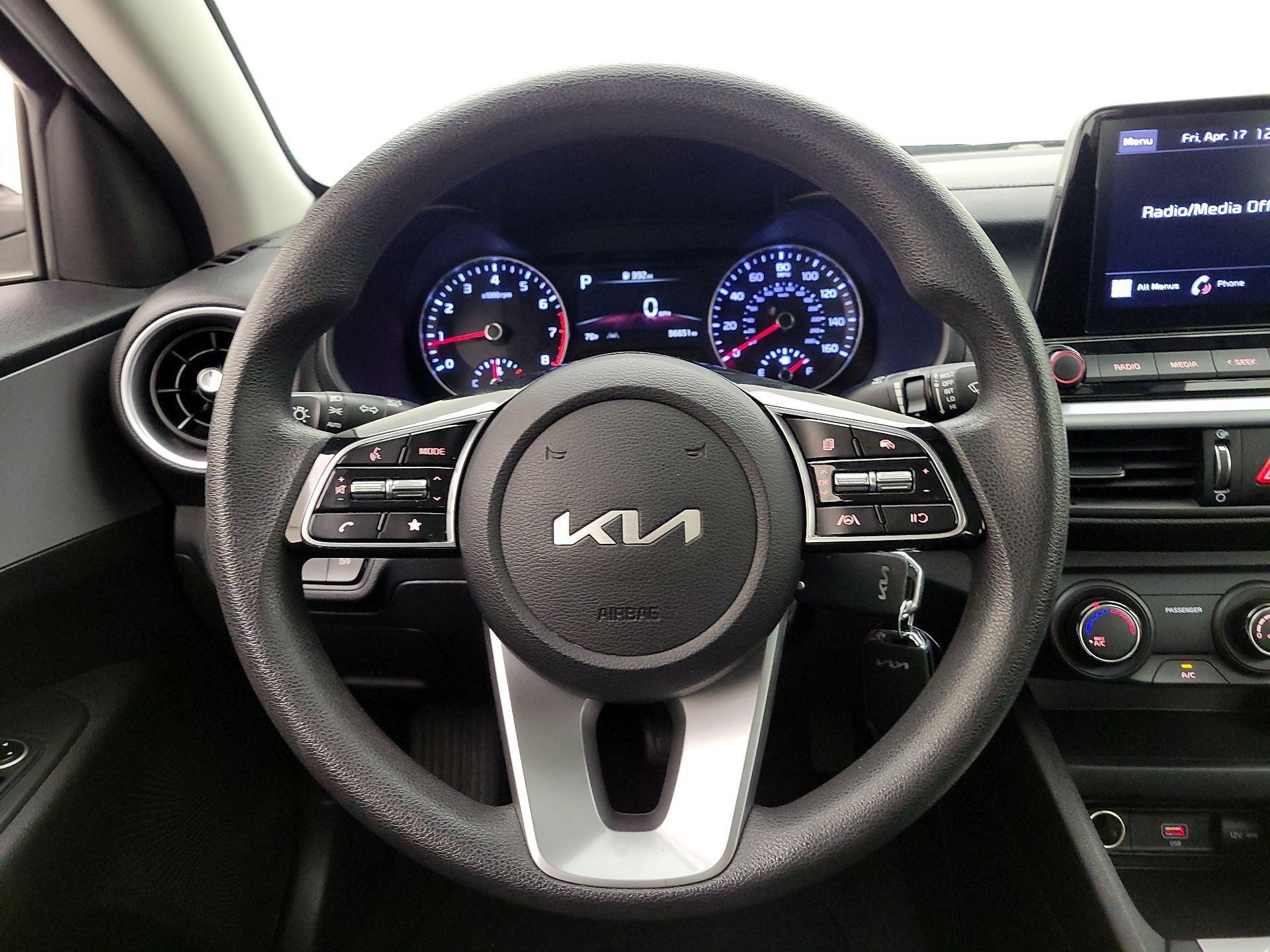 Thumbnail: 2023 Kia Forte - 10