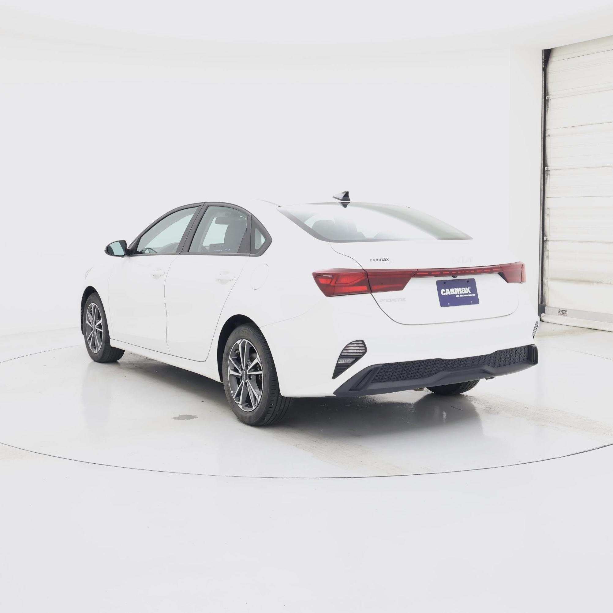 Thumbnail: 2023 Kia Forte - 2