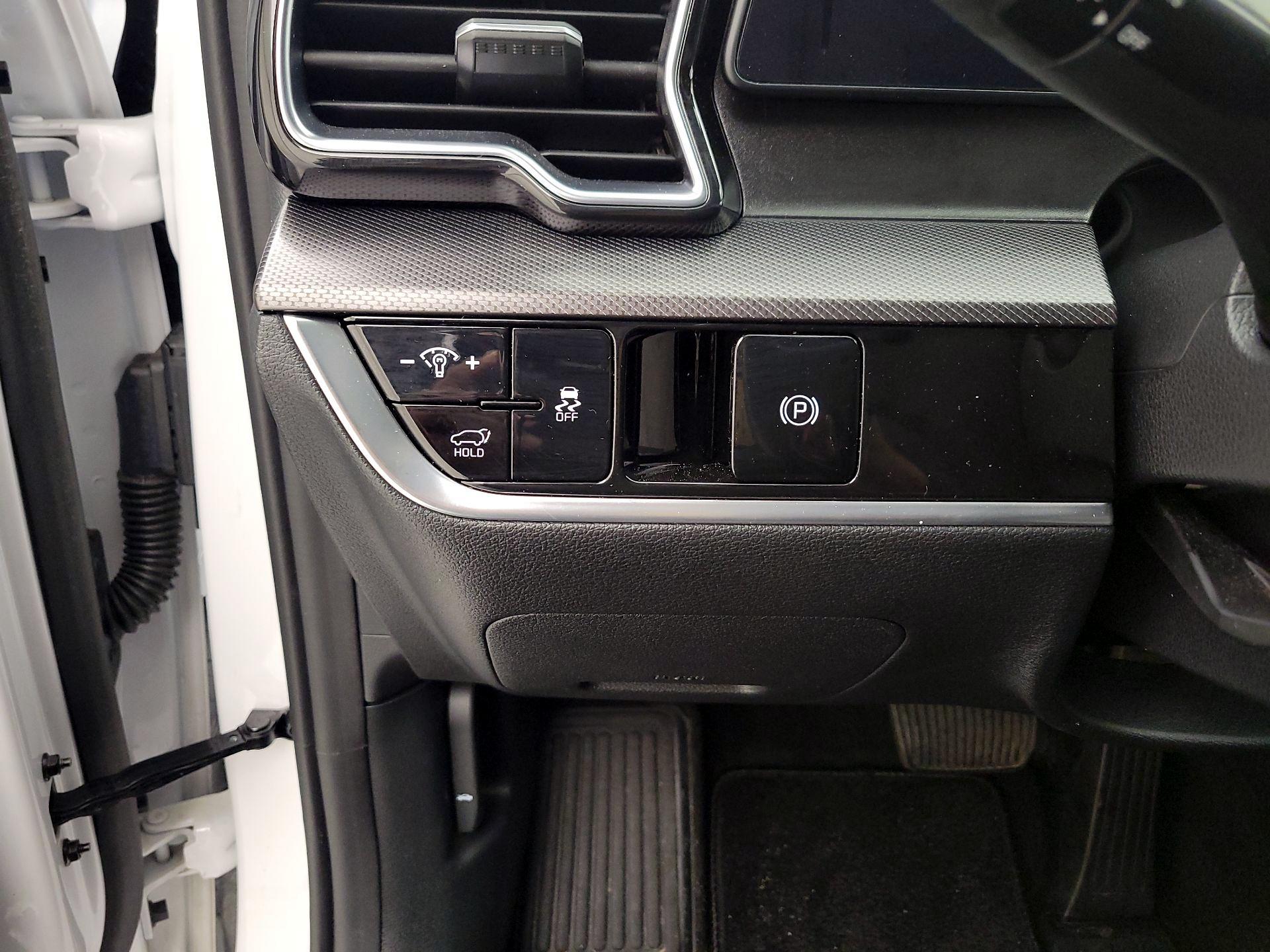 Thumbnail: 2024 Kia Sportage - 13