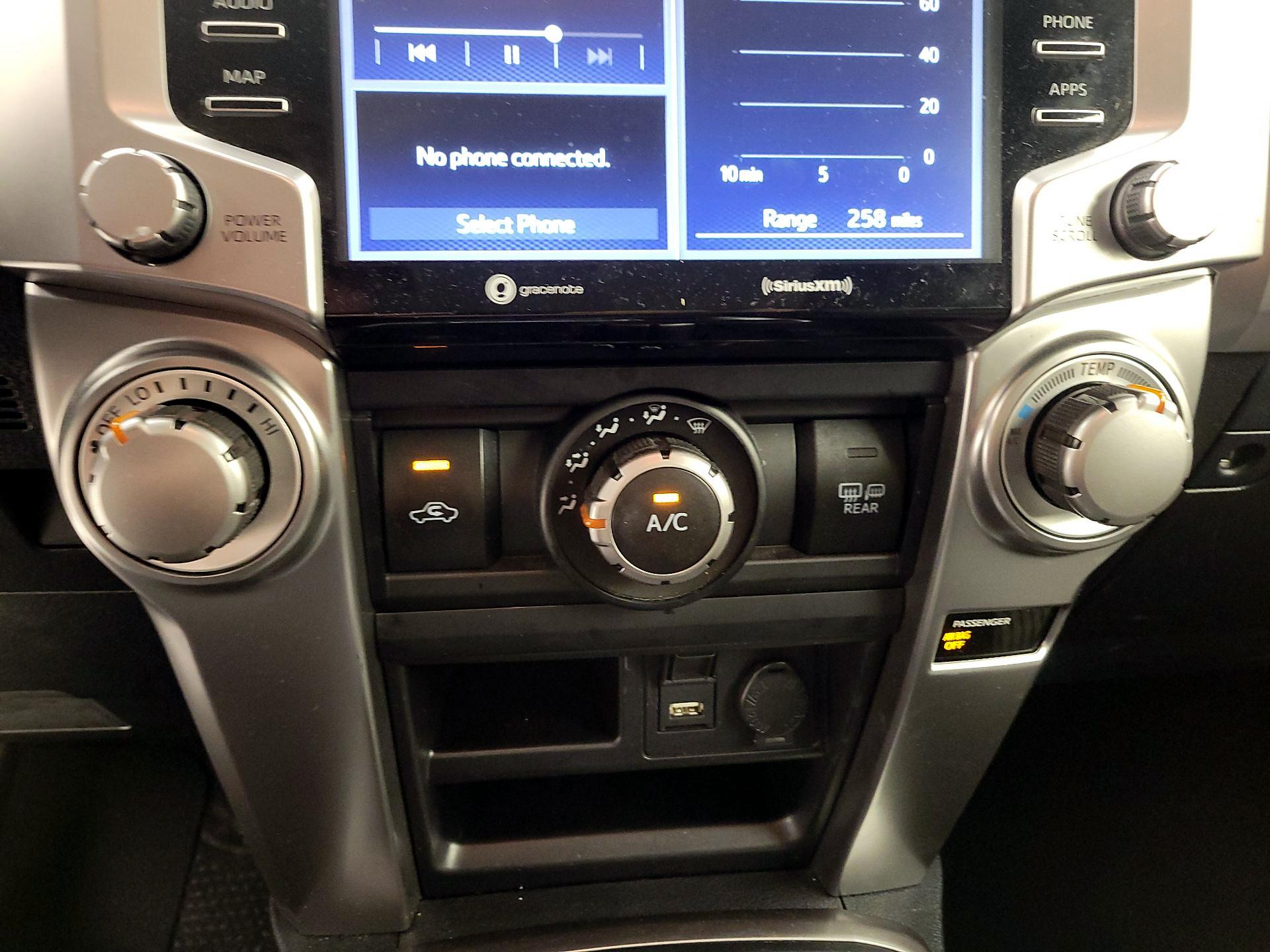 Thumbnail: 2024 Toyota 4Runner - 16