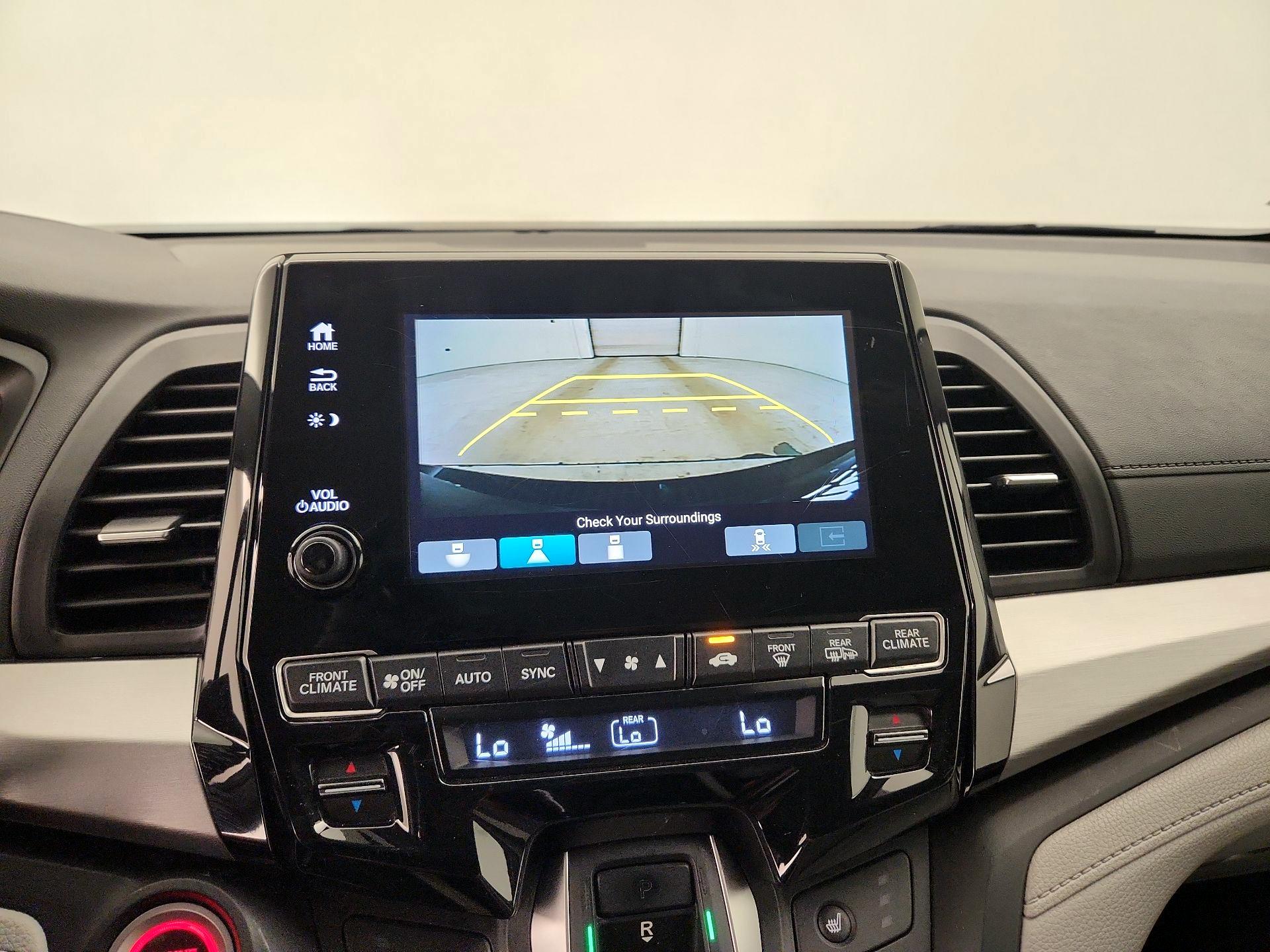 Thumbnail: 2019 Honda Odyssey - 15
