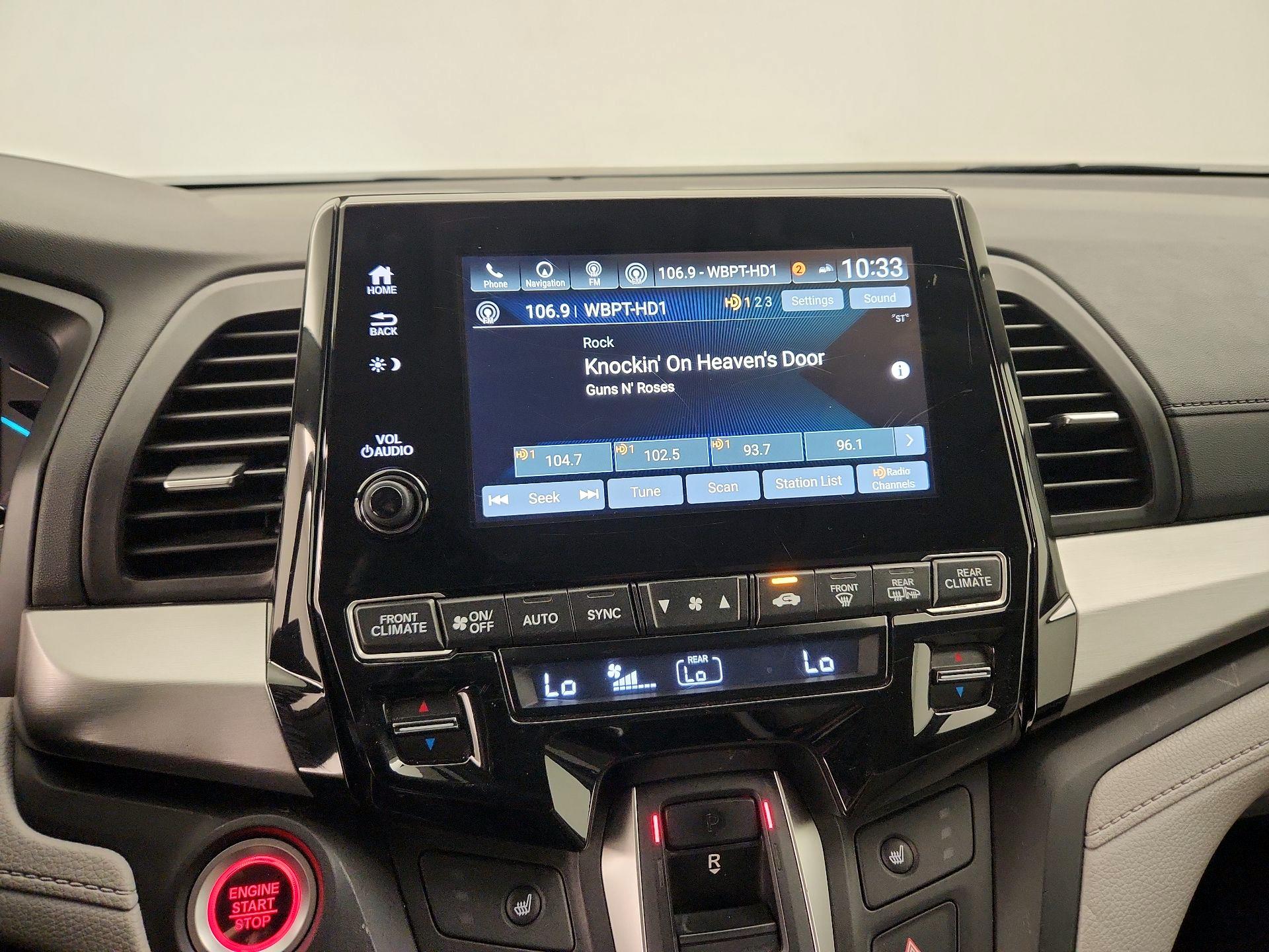 Thumbnail: 2019 Honda Odyssey - 16