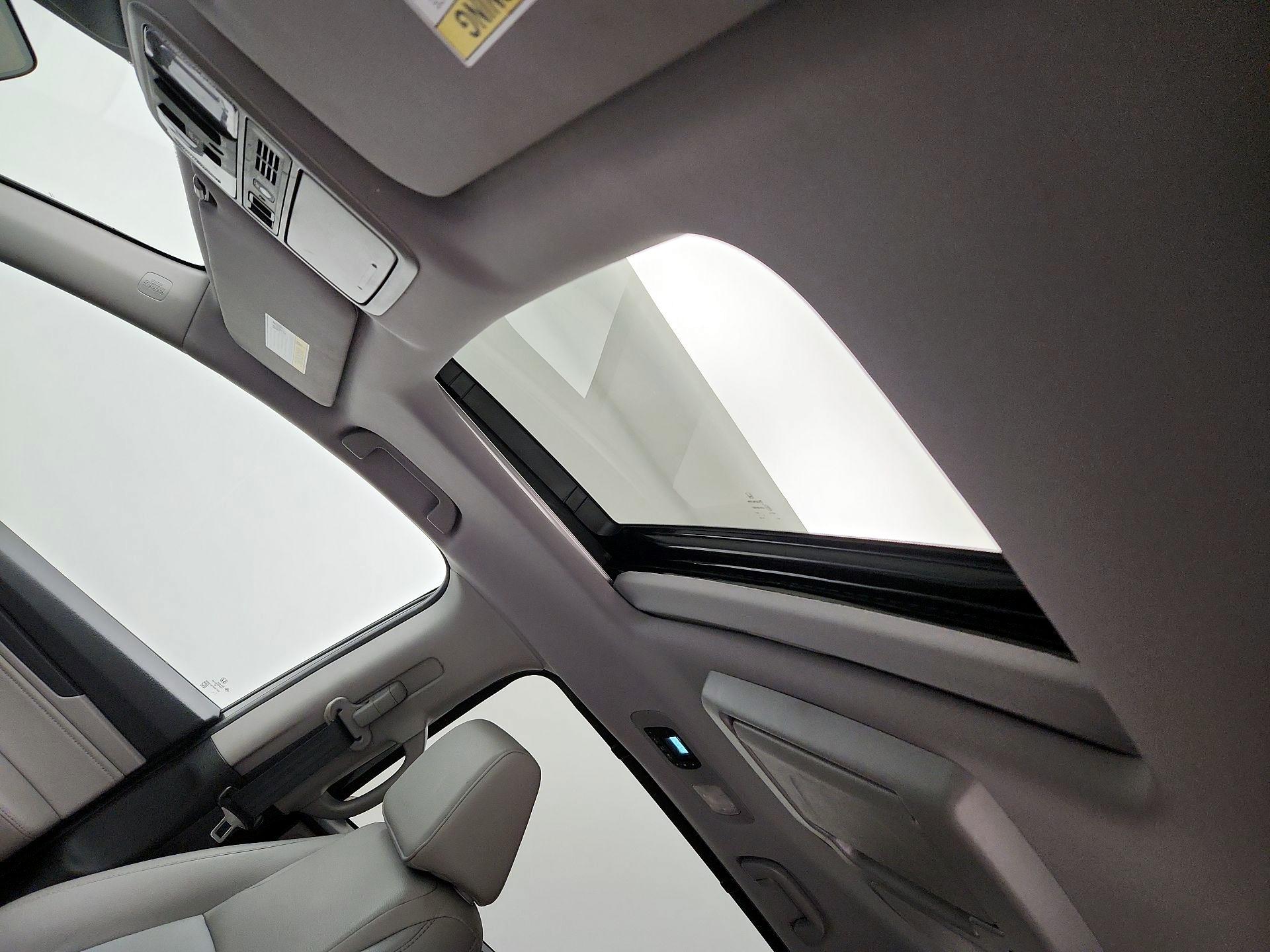 Thumbnail: 2019 Honda Odyssey - 20