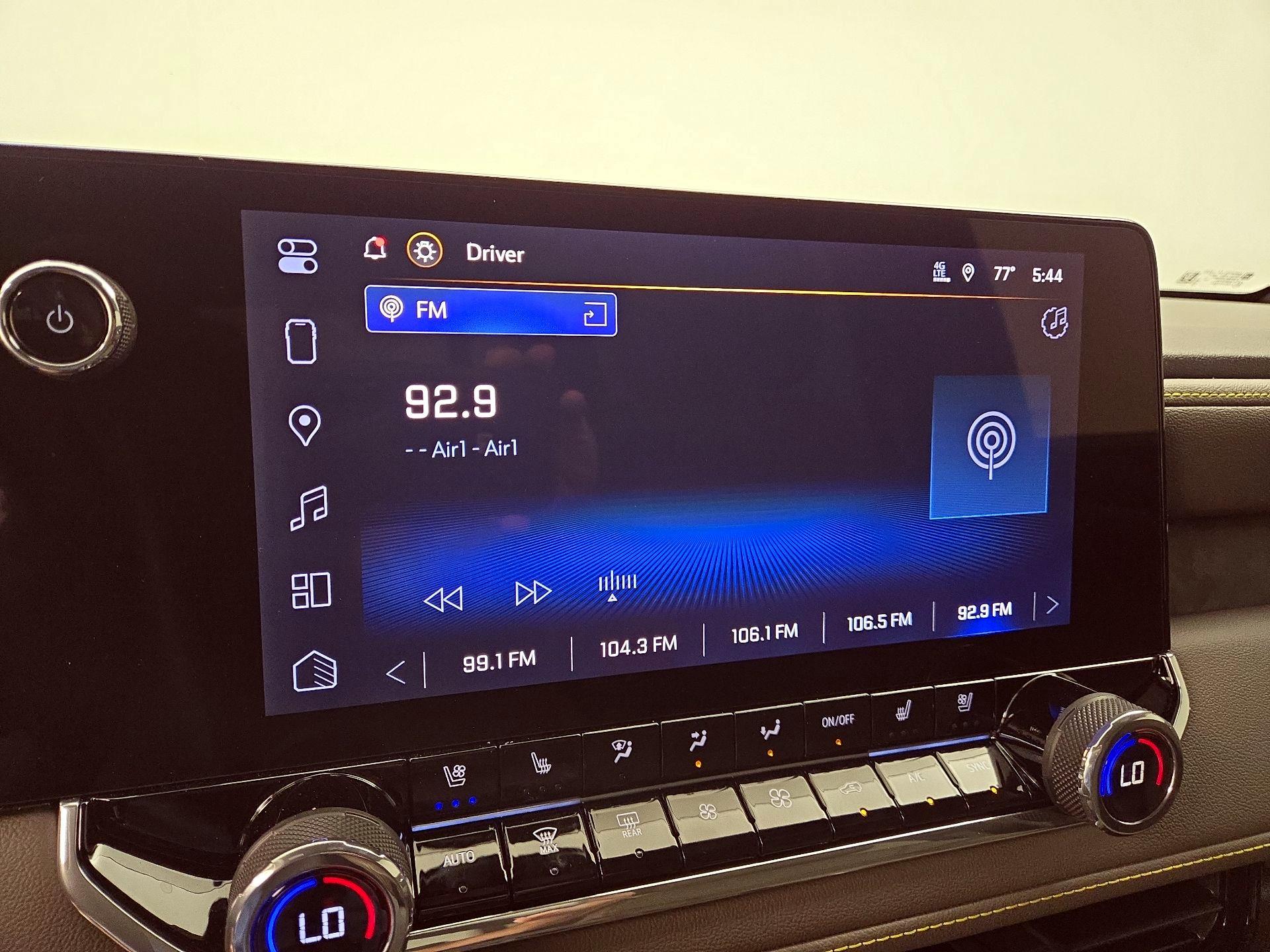 Thumbnail: 2026 Chevrolet Colorado - 15