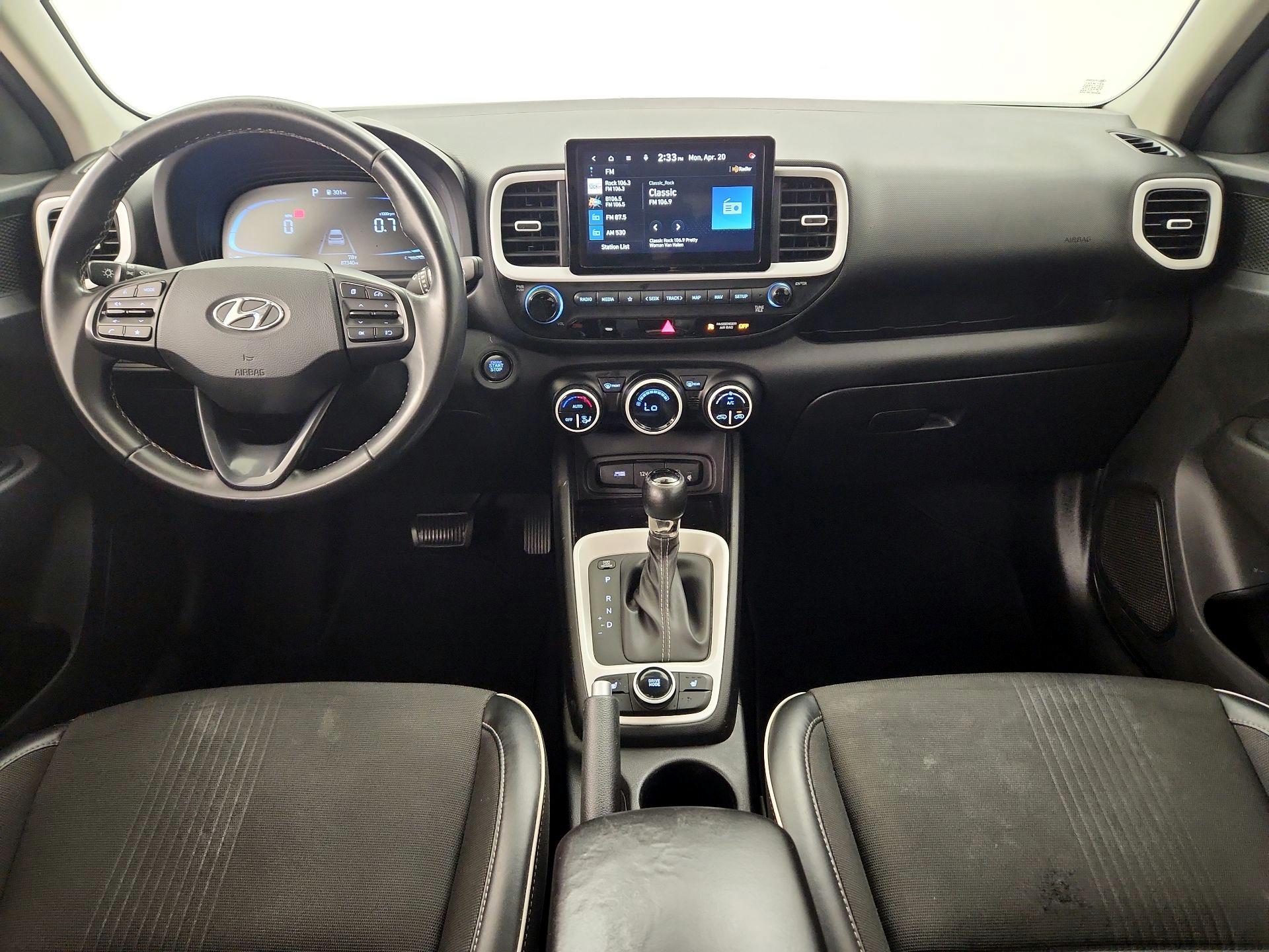 Thumbnail: 2023 Hyundai Venue - 9