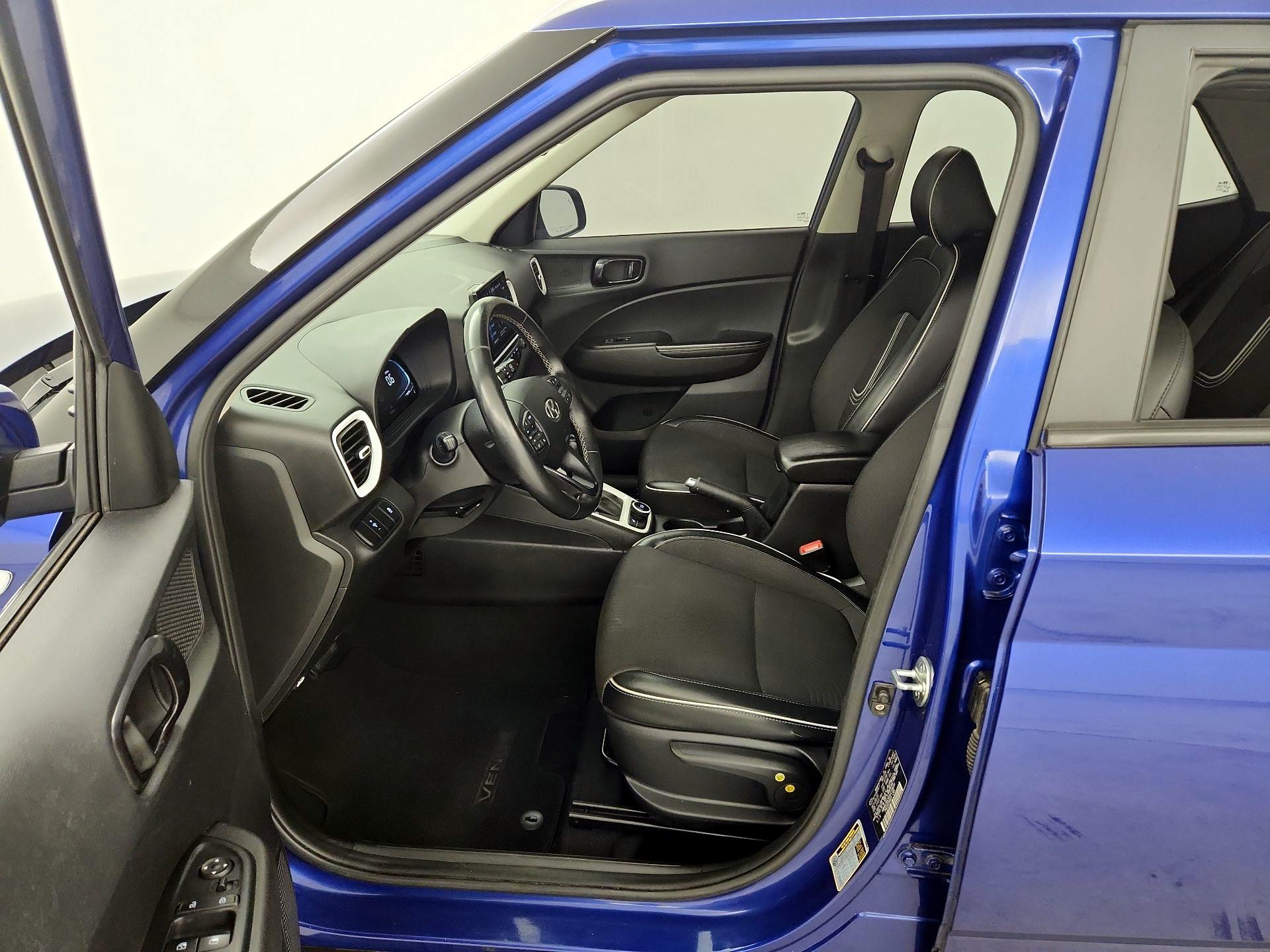 Thumbnail: 2023 Hyundai Venue - 11