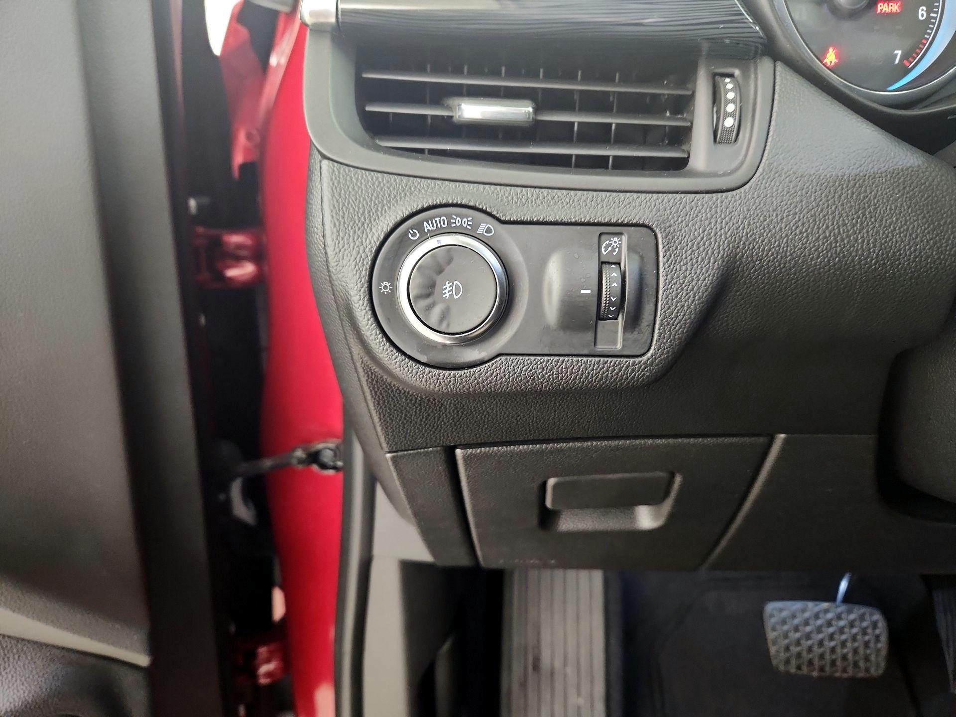 Thumbnail: 2017 Buick Envision - 13