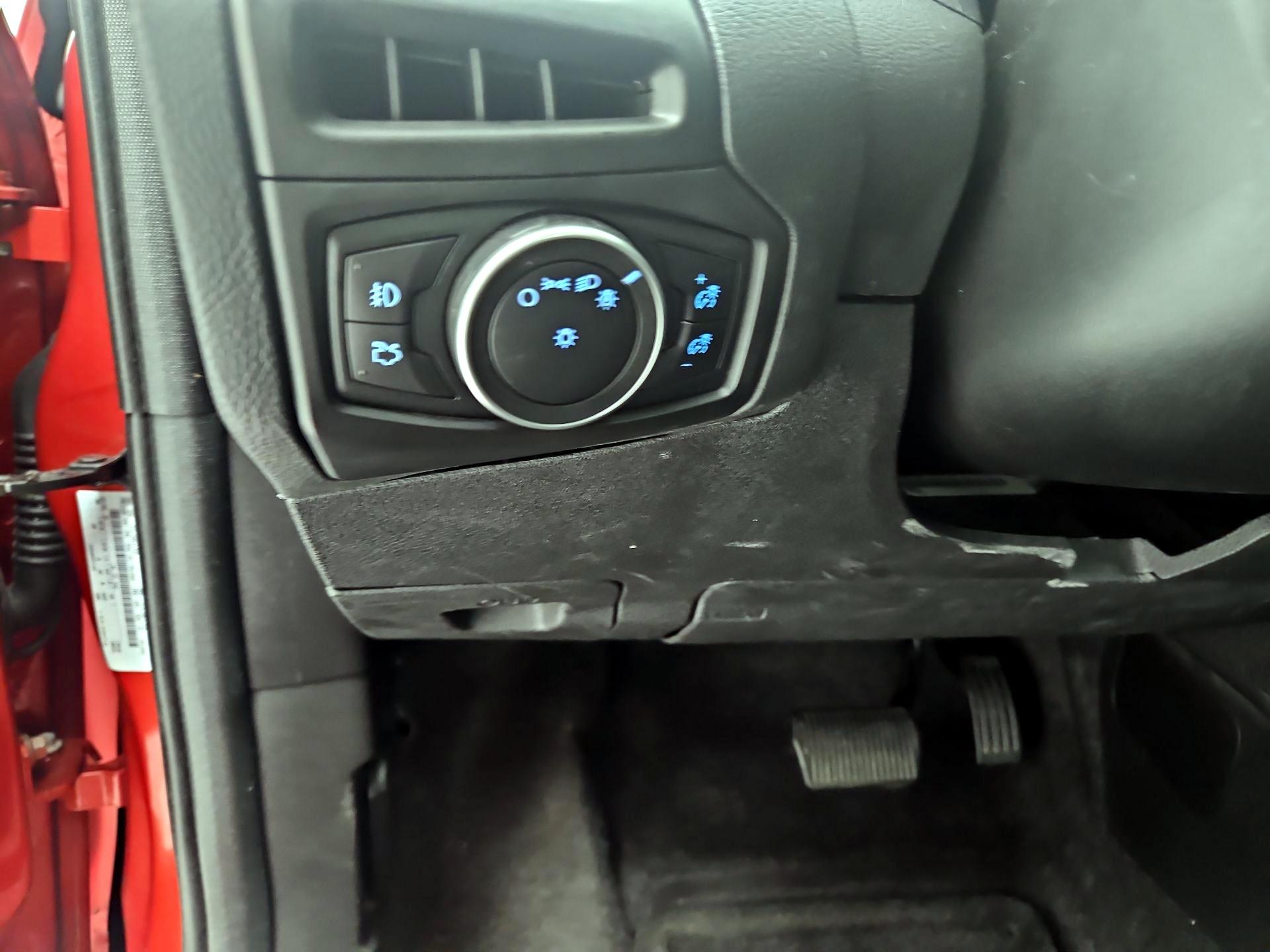 Thumbnail: 2018 Ford Focus - 13