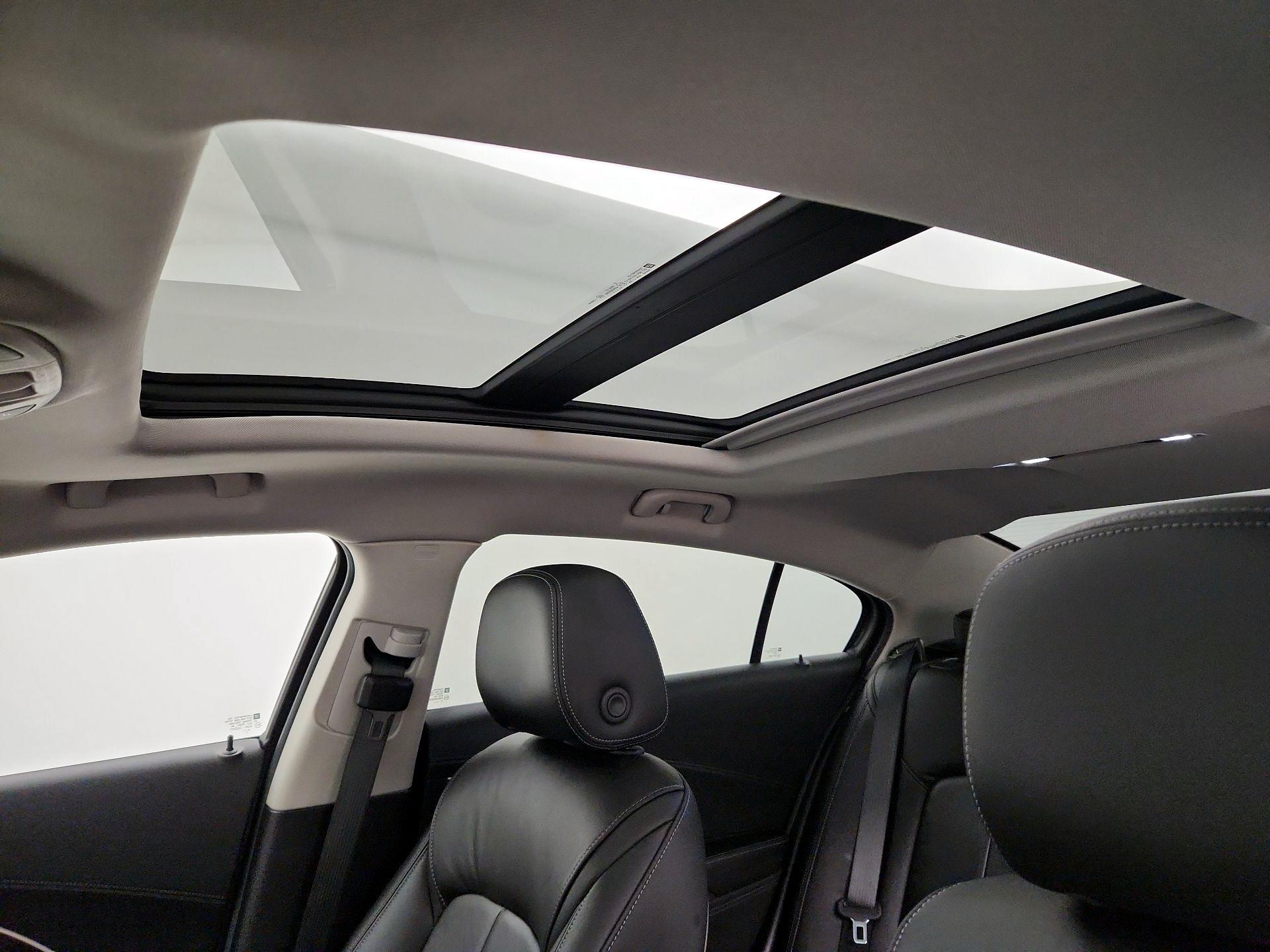 Thumbnail: 2015 Buick LaCrosse - 20