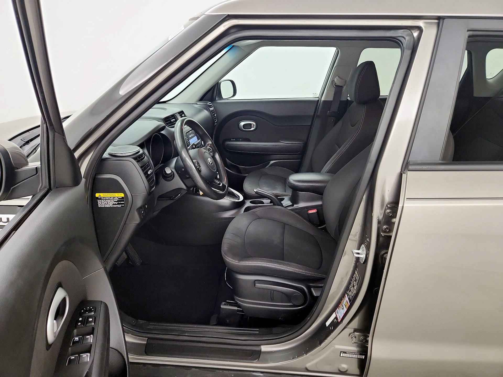 Thumbnail: 2019 Kia Soul - 11