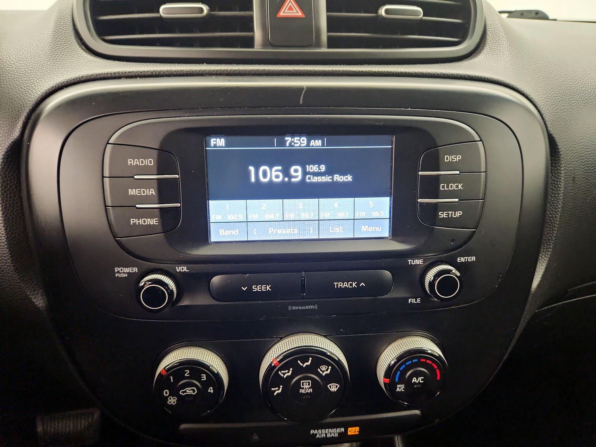 Thumbnail: 2019 Kia Soul - 15