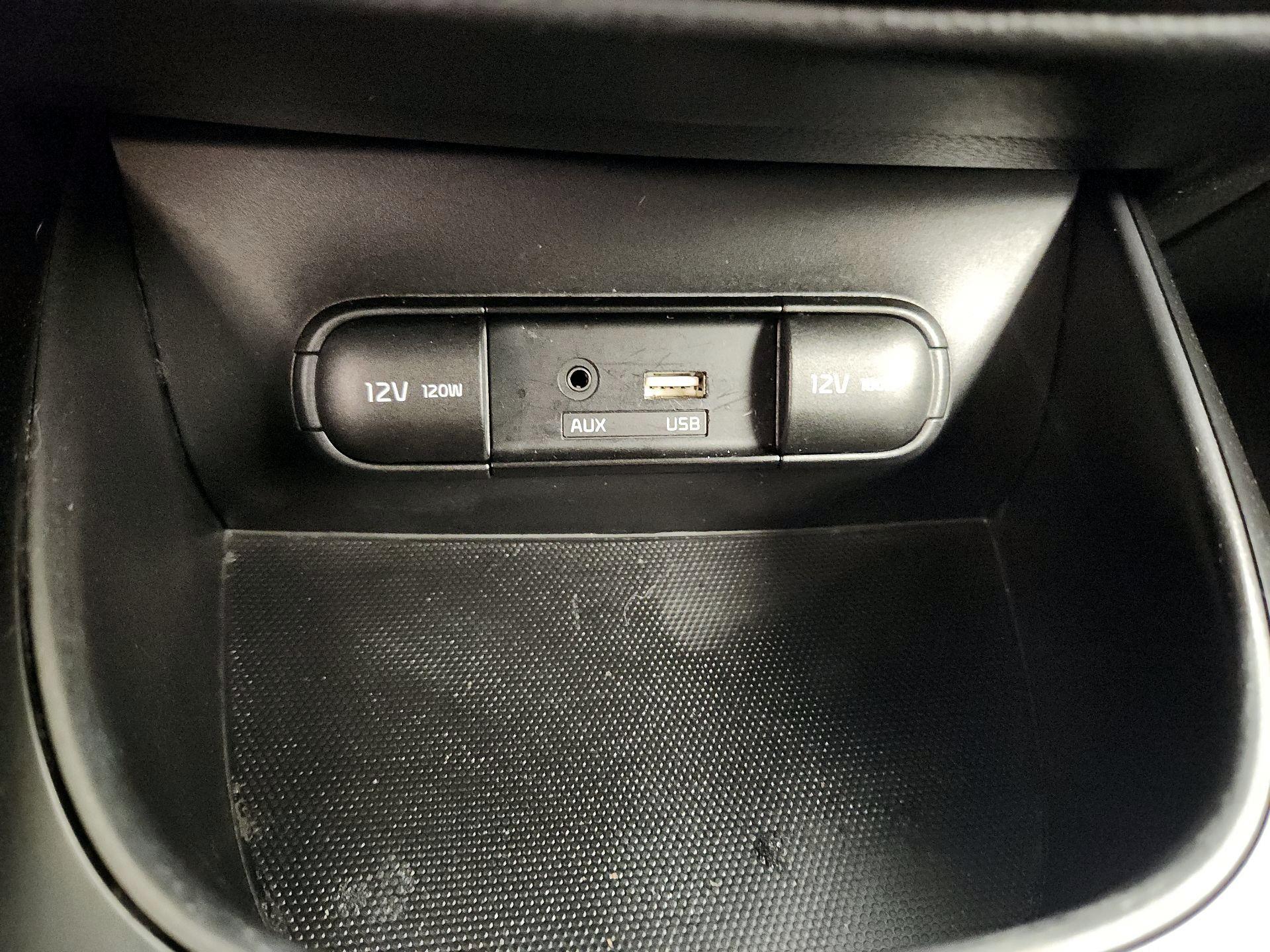 Thumbnail: 2019 Kia Soul - 18