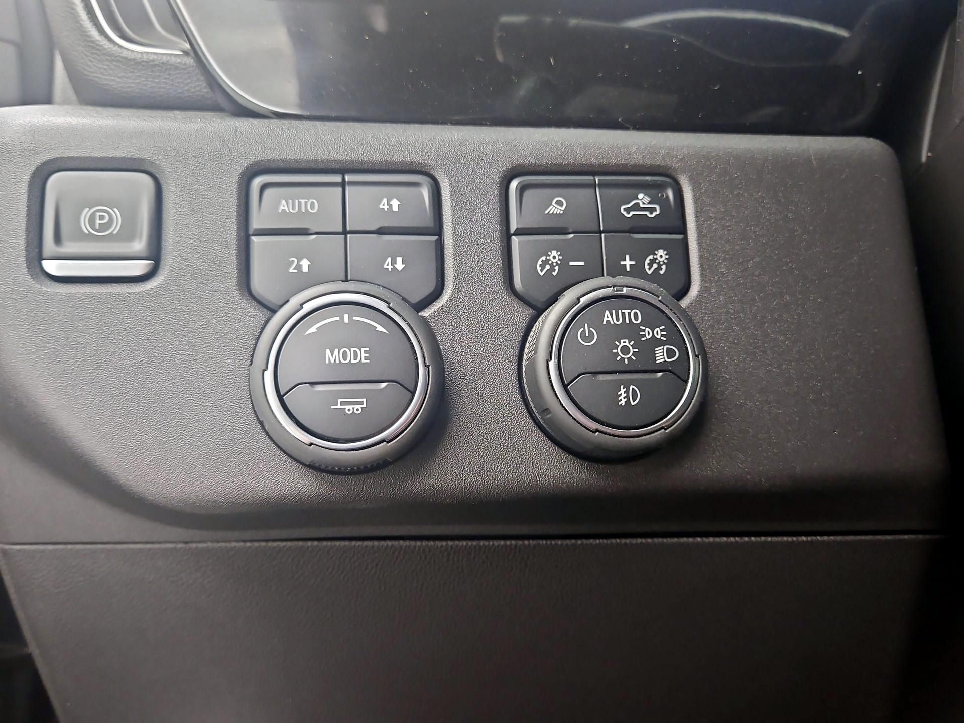 Thumbnail: 2023 Chevrolet Silverado 1500 - 13