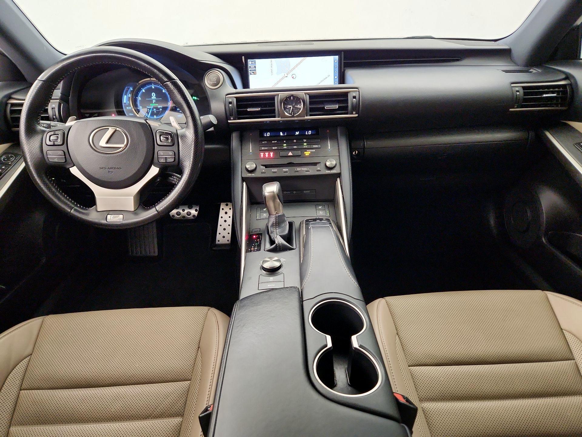 Thumbnail: 2020 Lexus IS - 9