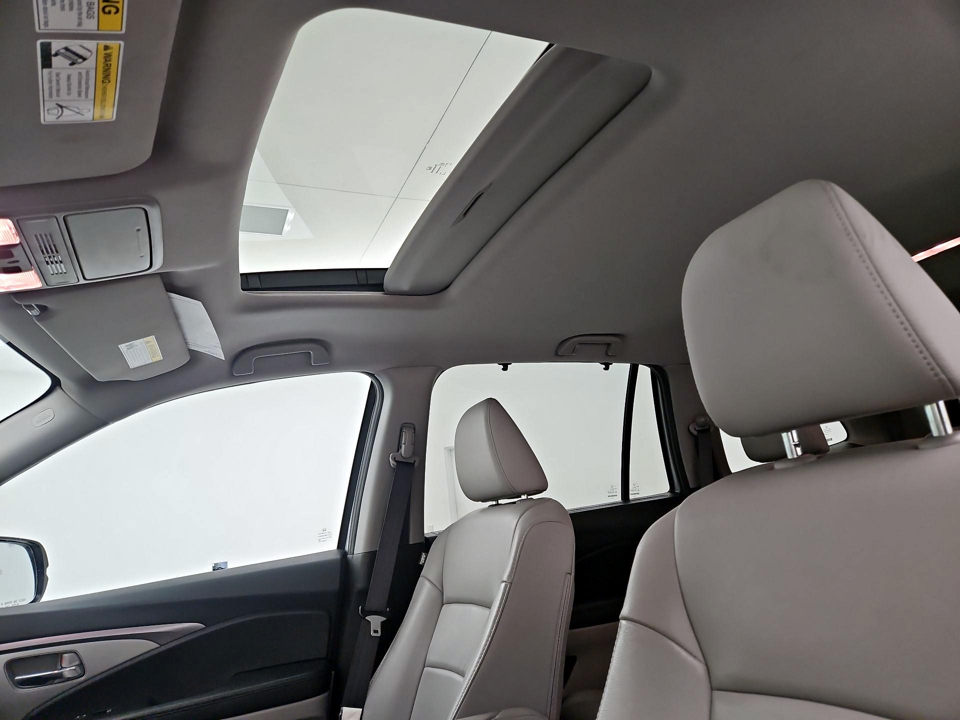 Thumbnail: 2022 Honda Pilot - 19