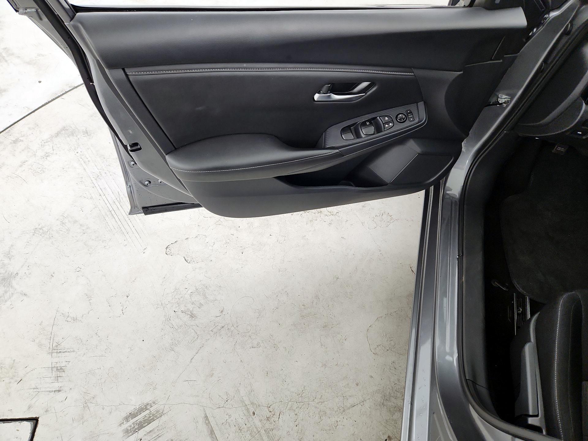 Thumbnail: 2024 Nissan Sentra - 12