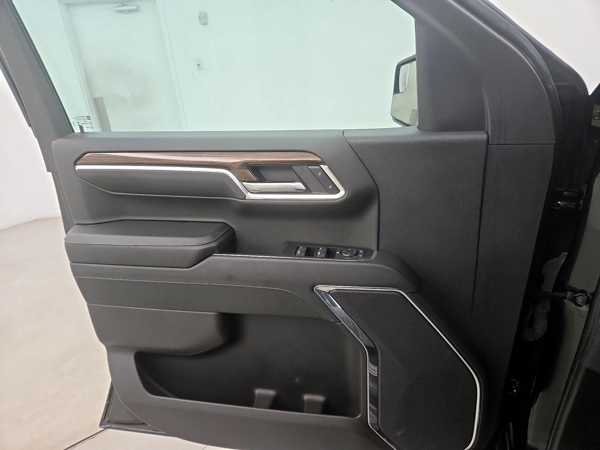 Thumbnail: 2024 Chevrolet Silverado 1500 - 12