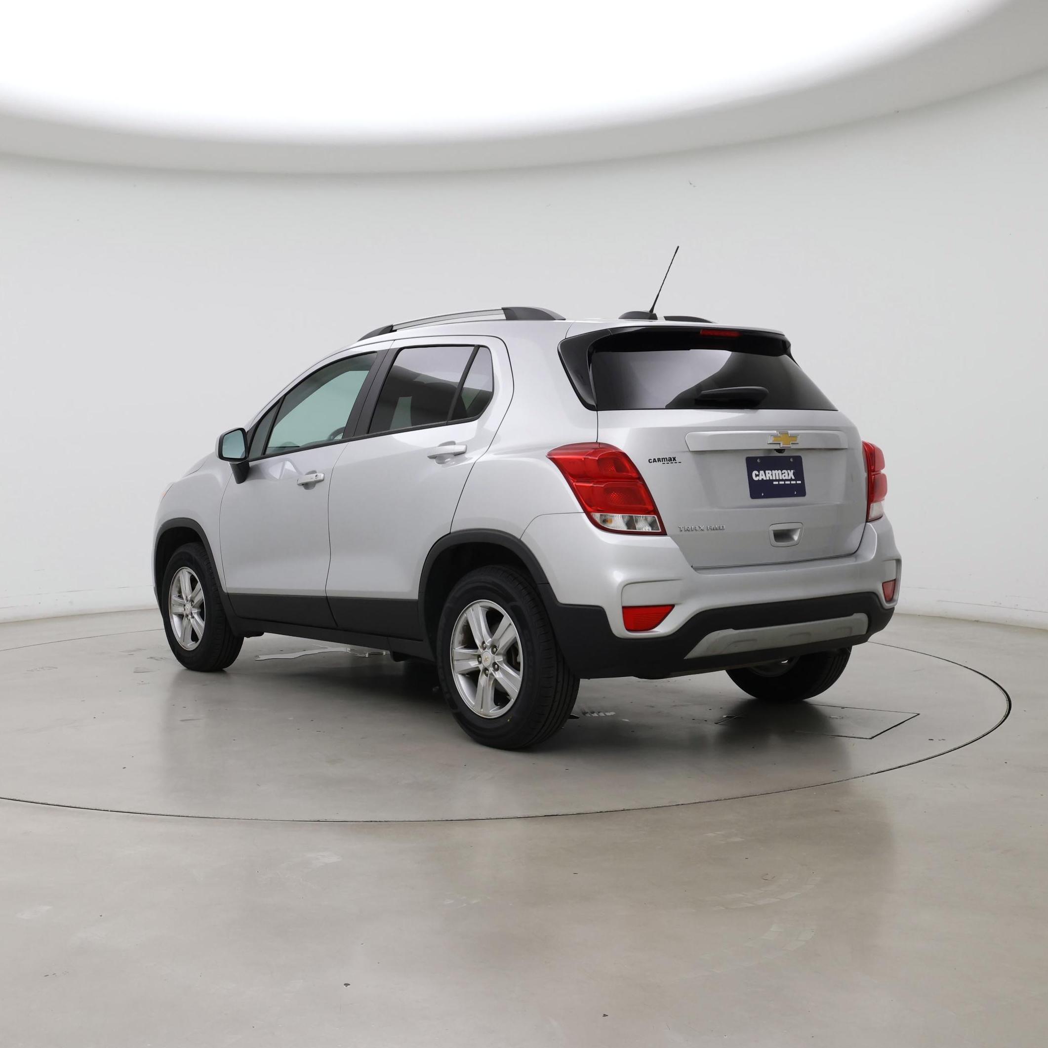 Thumbnail: 2022 Chevrolet Trax - 2