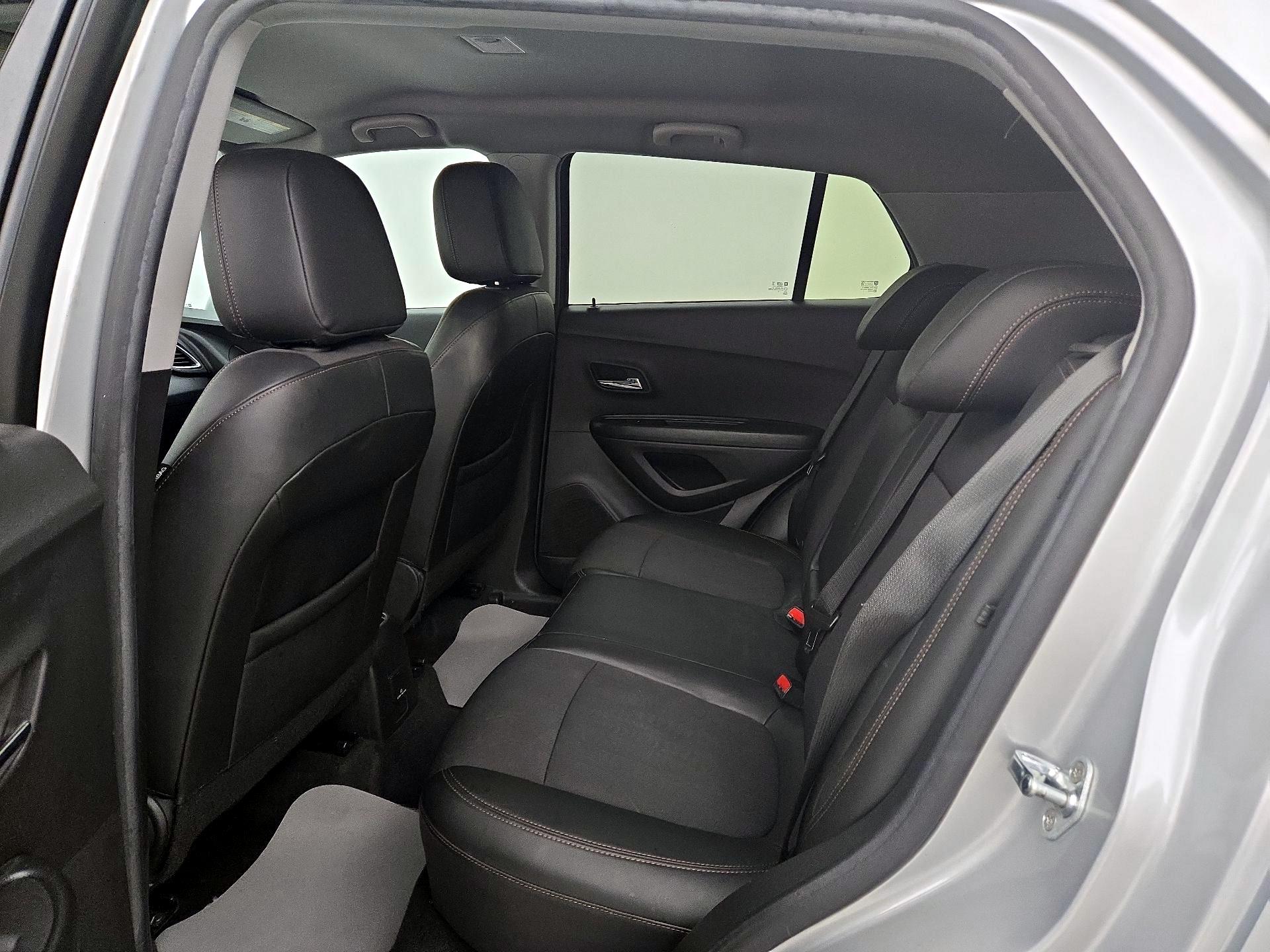 Thumbnail: 2022 Chevrolet Trax - 19