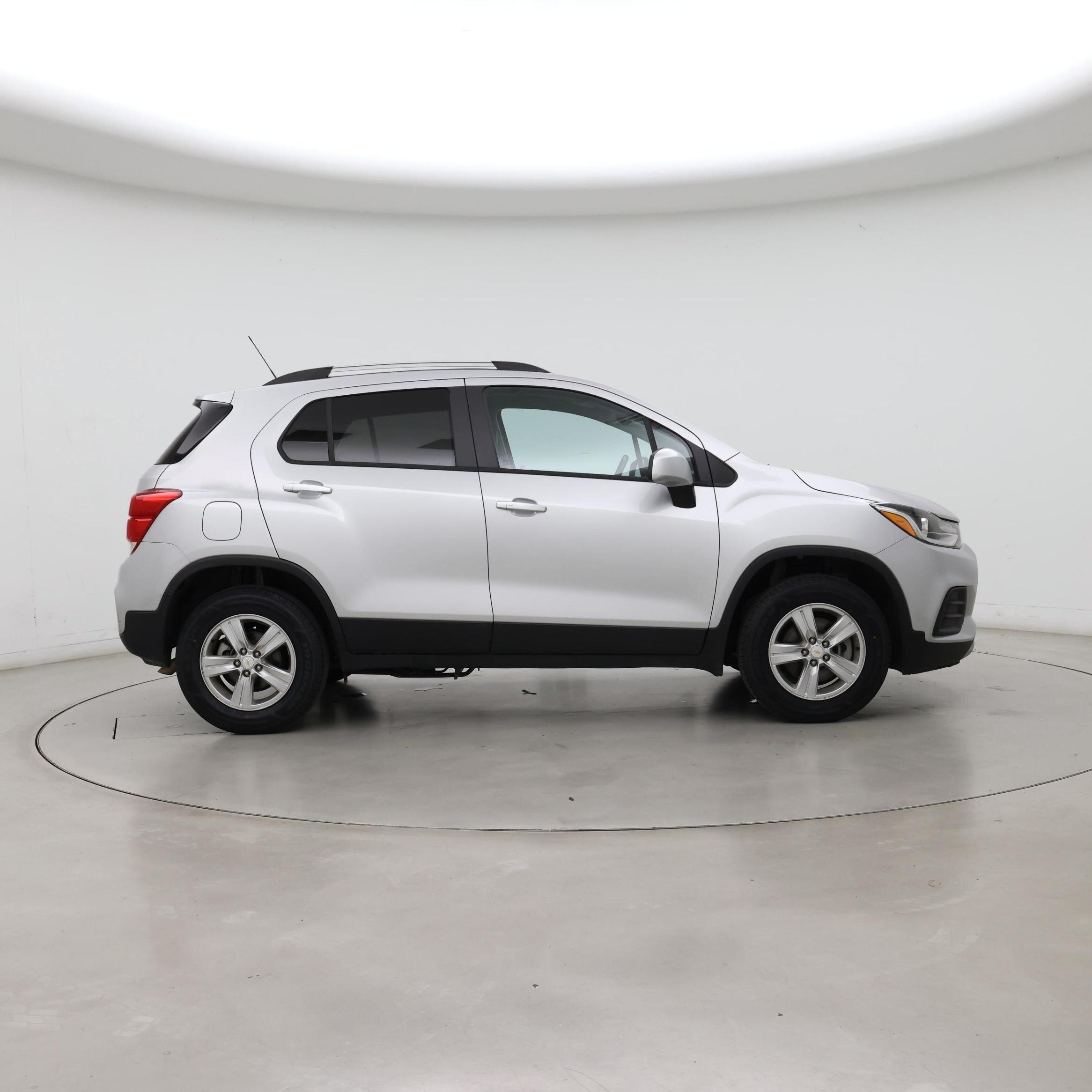 Thumbnail: 2022 Chevrolet Trax - 7
