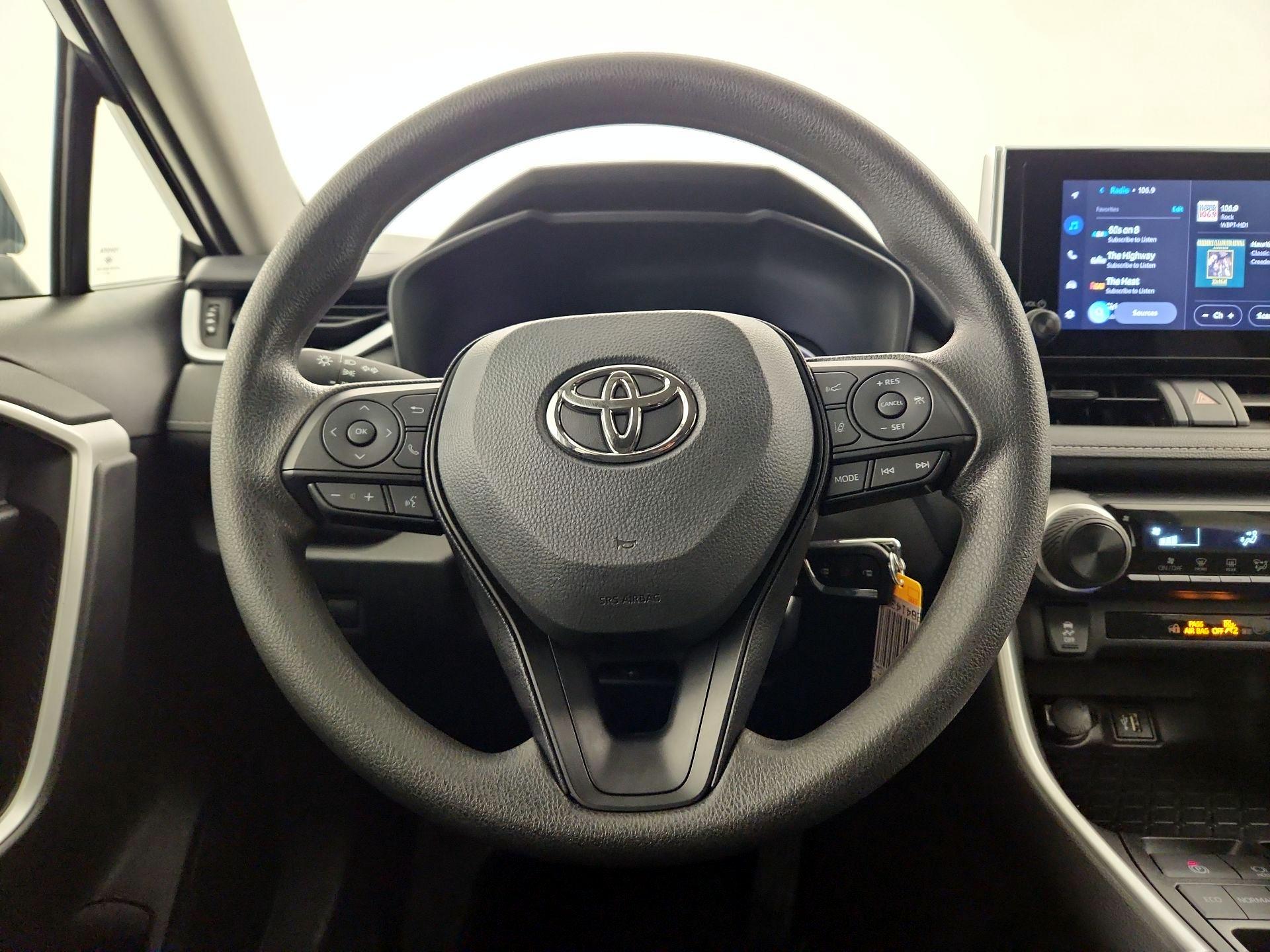 Thumbnail: 2025 Toyota RAV4 - 10