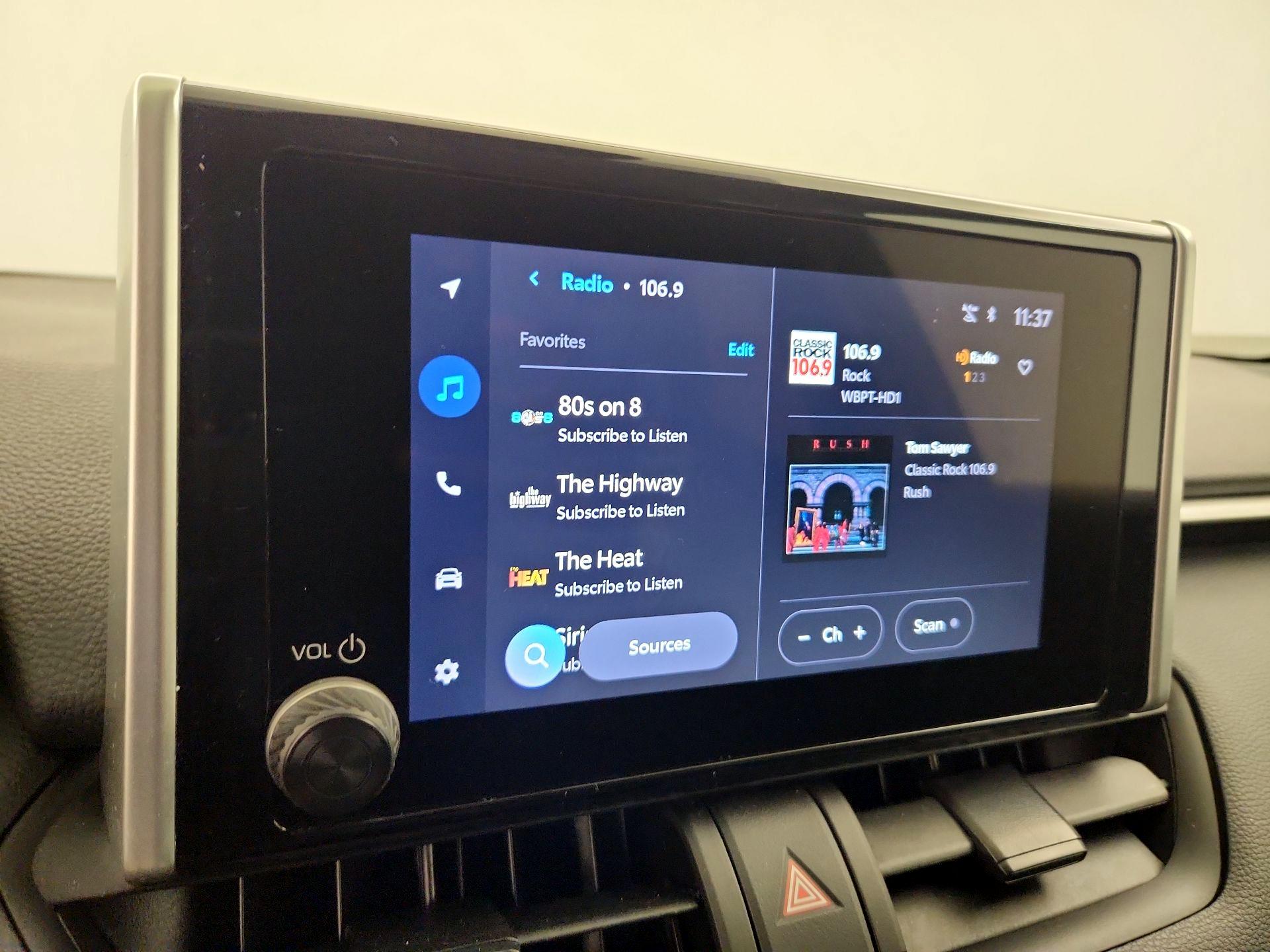 Thumbnail: 2025 Toyota RAV4 - 15