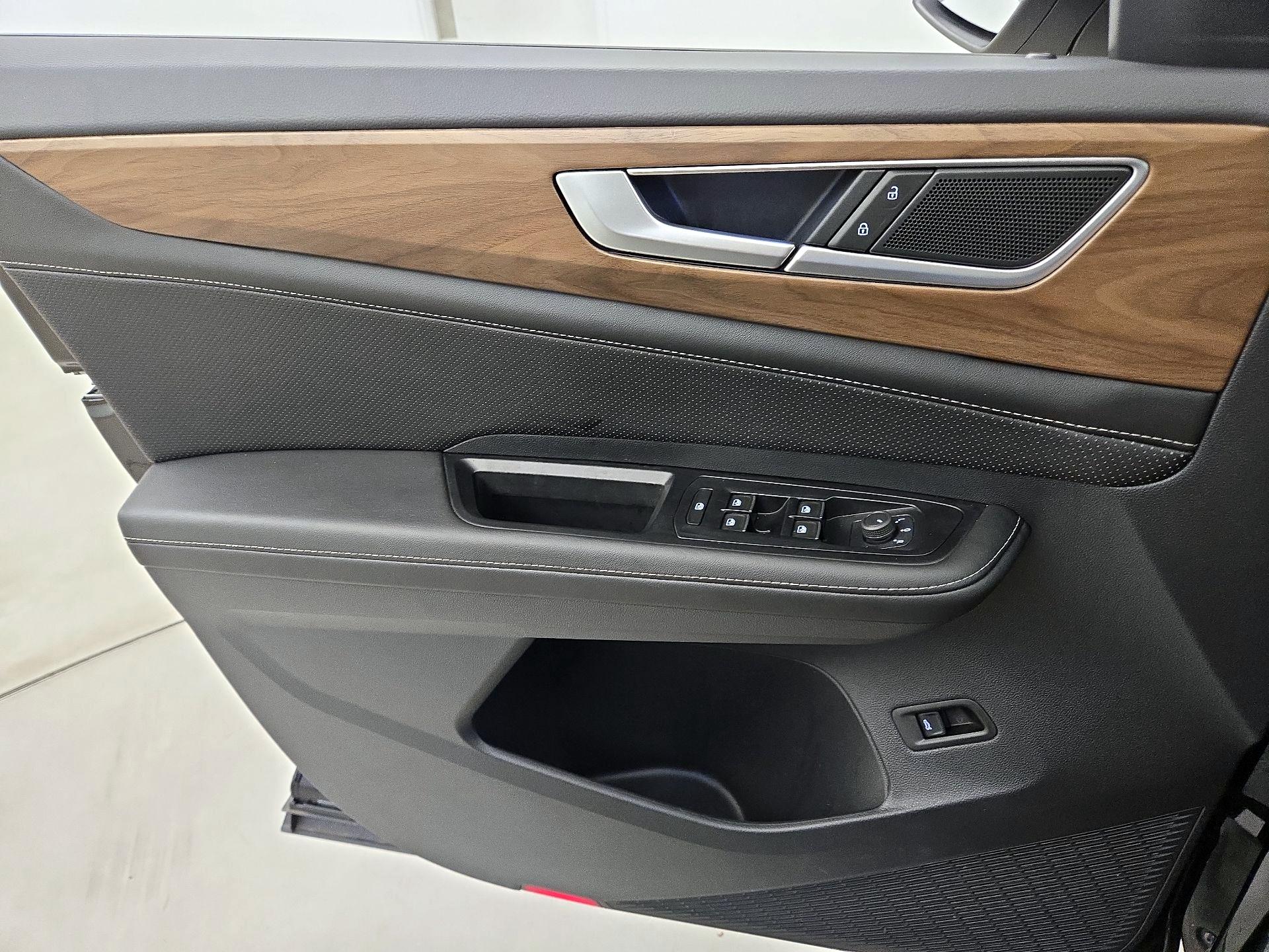 Thumbnail: 2025 Volkswagen Atlas - 12