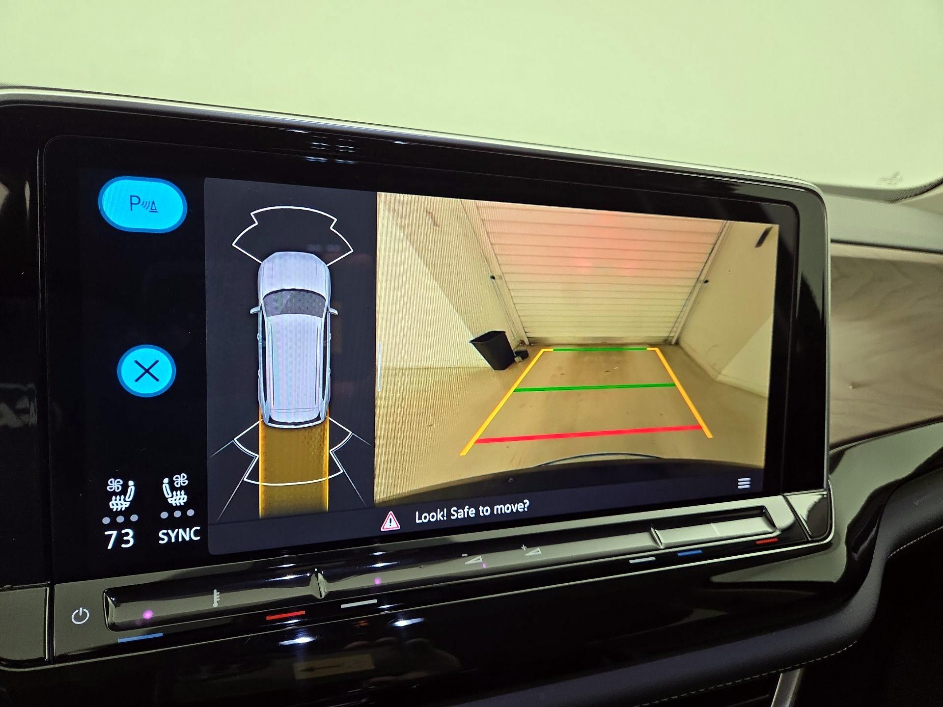 Thumbnail: 2025 Volkswagen Atlas - 14