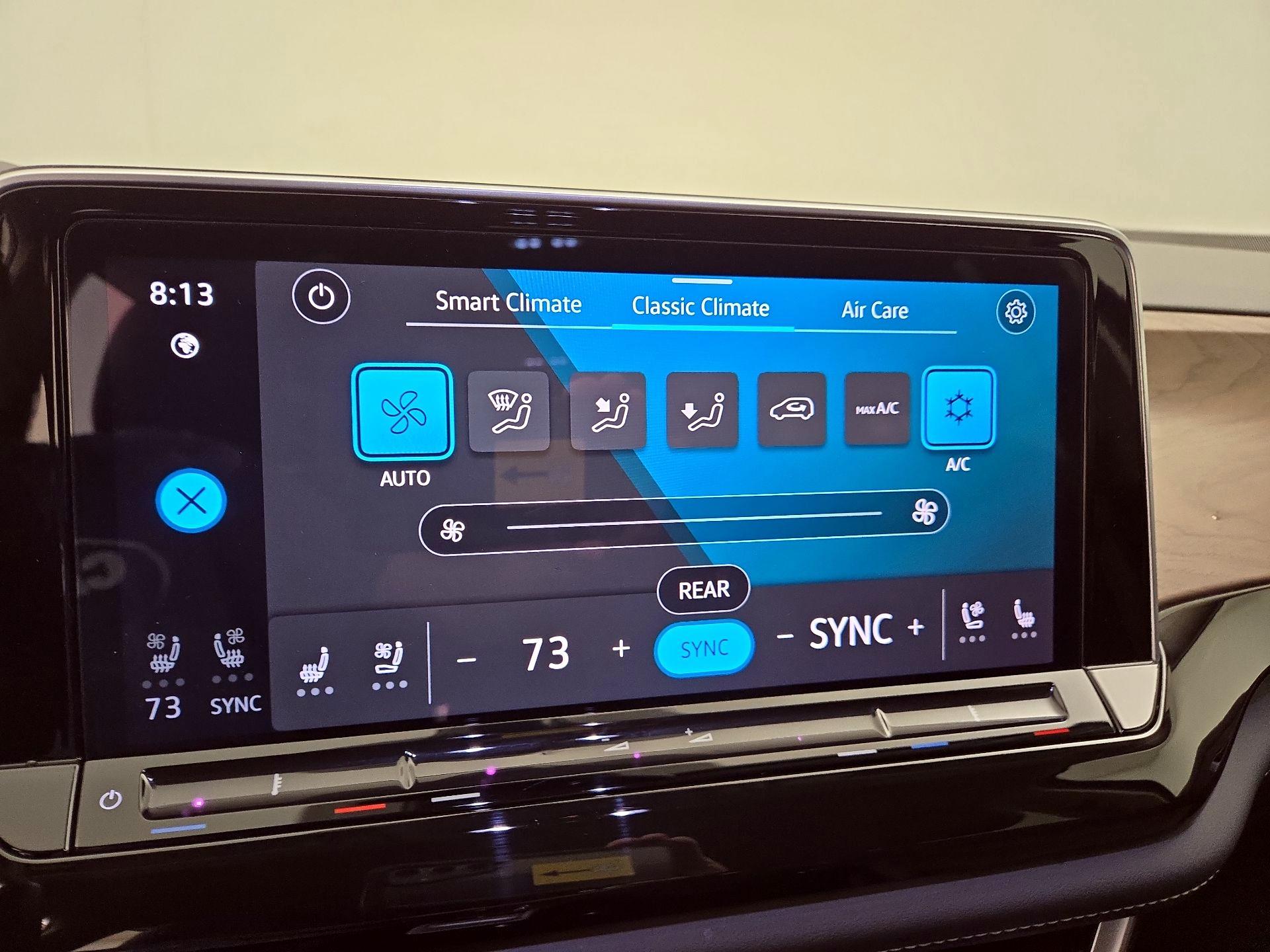 Thumbnail: 2025 Volkswagen Atlas - 16