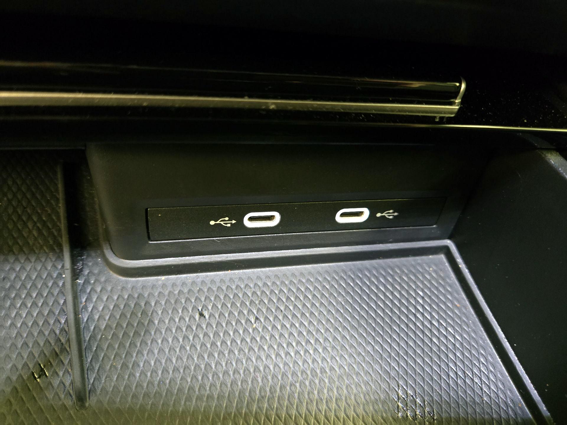 Thumbnail: 2025 Volkswagen Atlas - 18