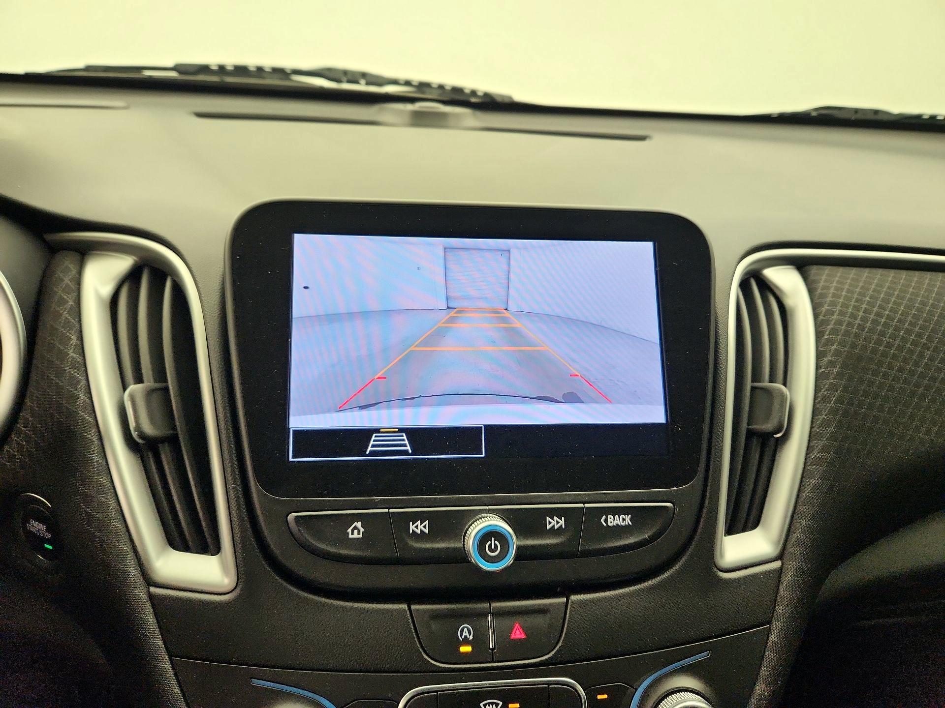 Thumbnail: 2023 Chevrolet Malibu - 14