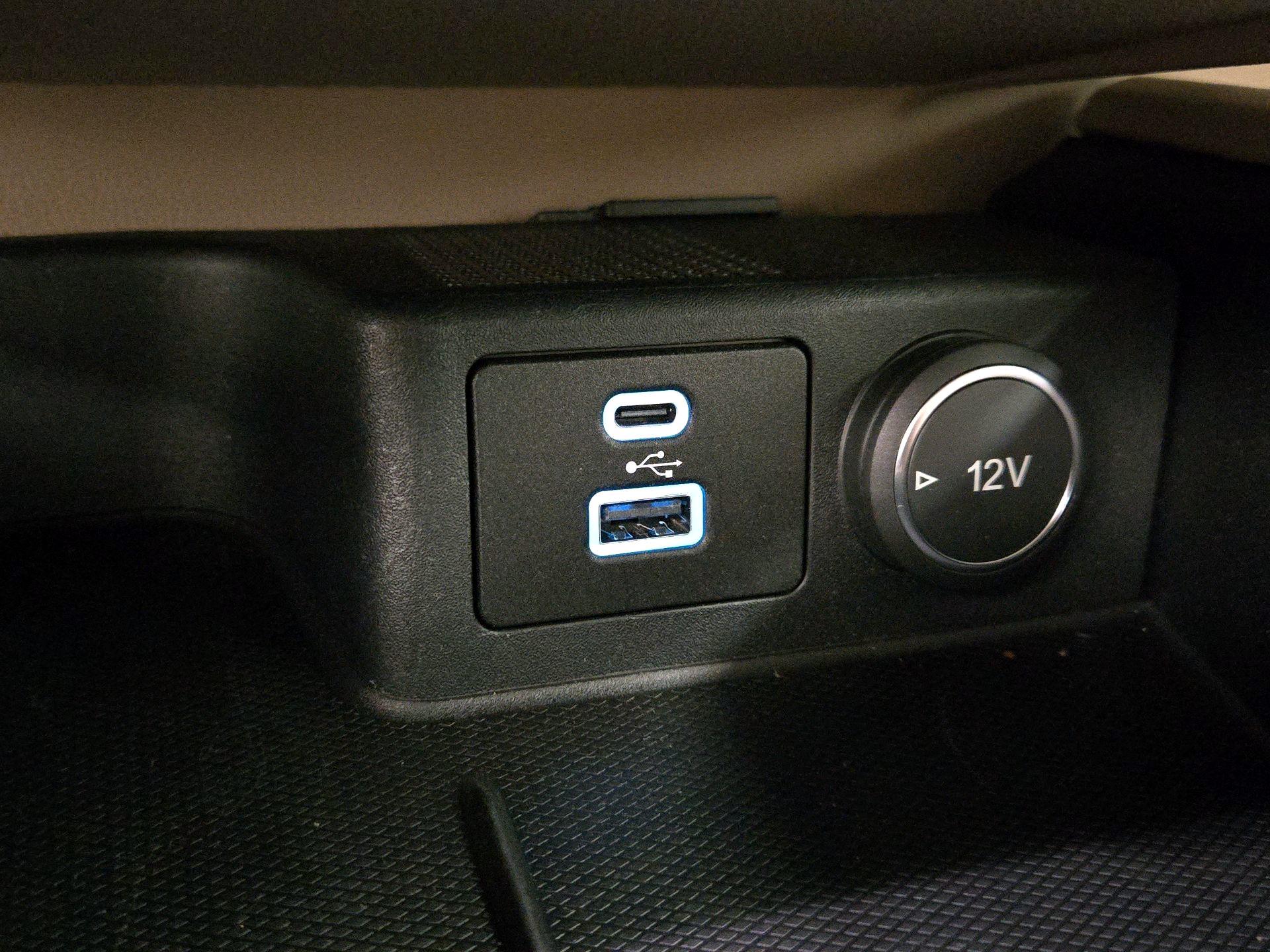 Thumbnail: 2021 Ford Escape - 19