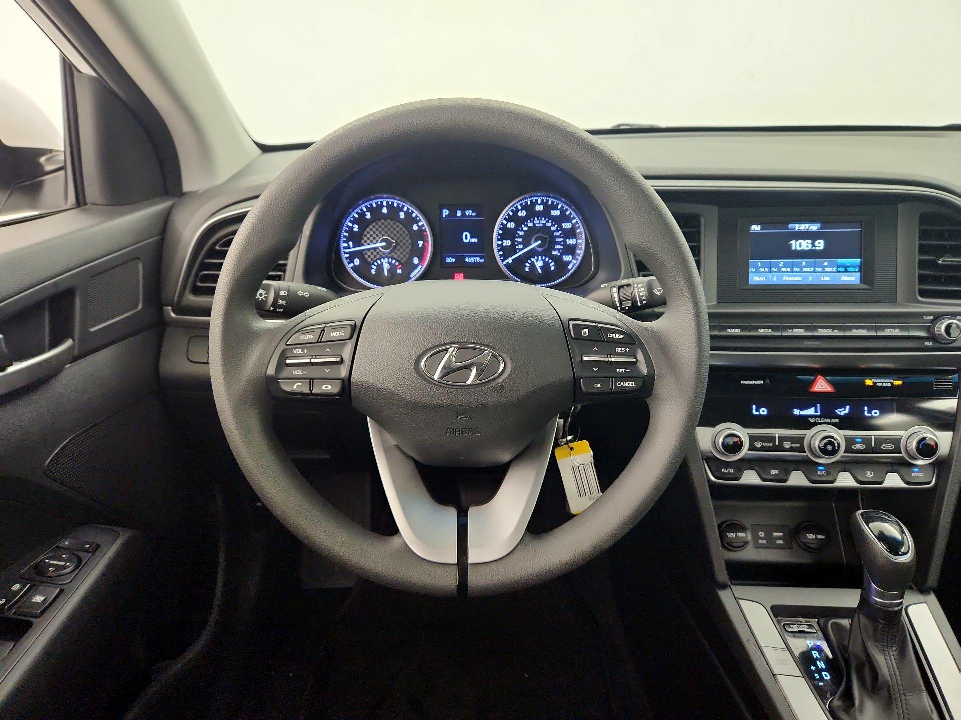 Thumbnail: 2020 Hyundai Elantra - 10